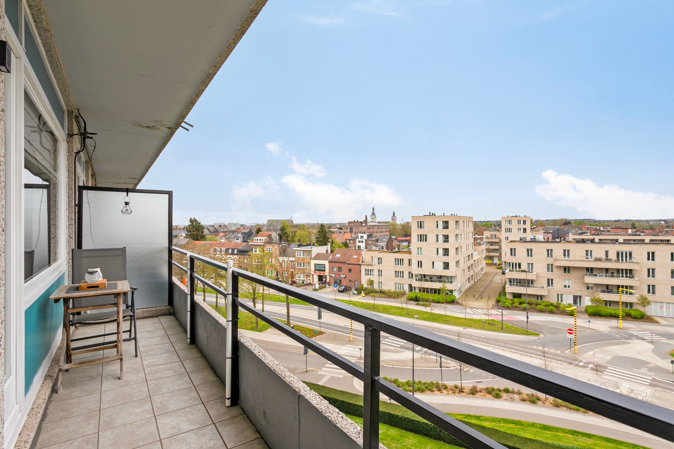 Mooi bemeubeld appartement met 2 slaapkamers foto 8