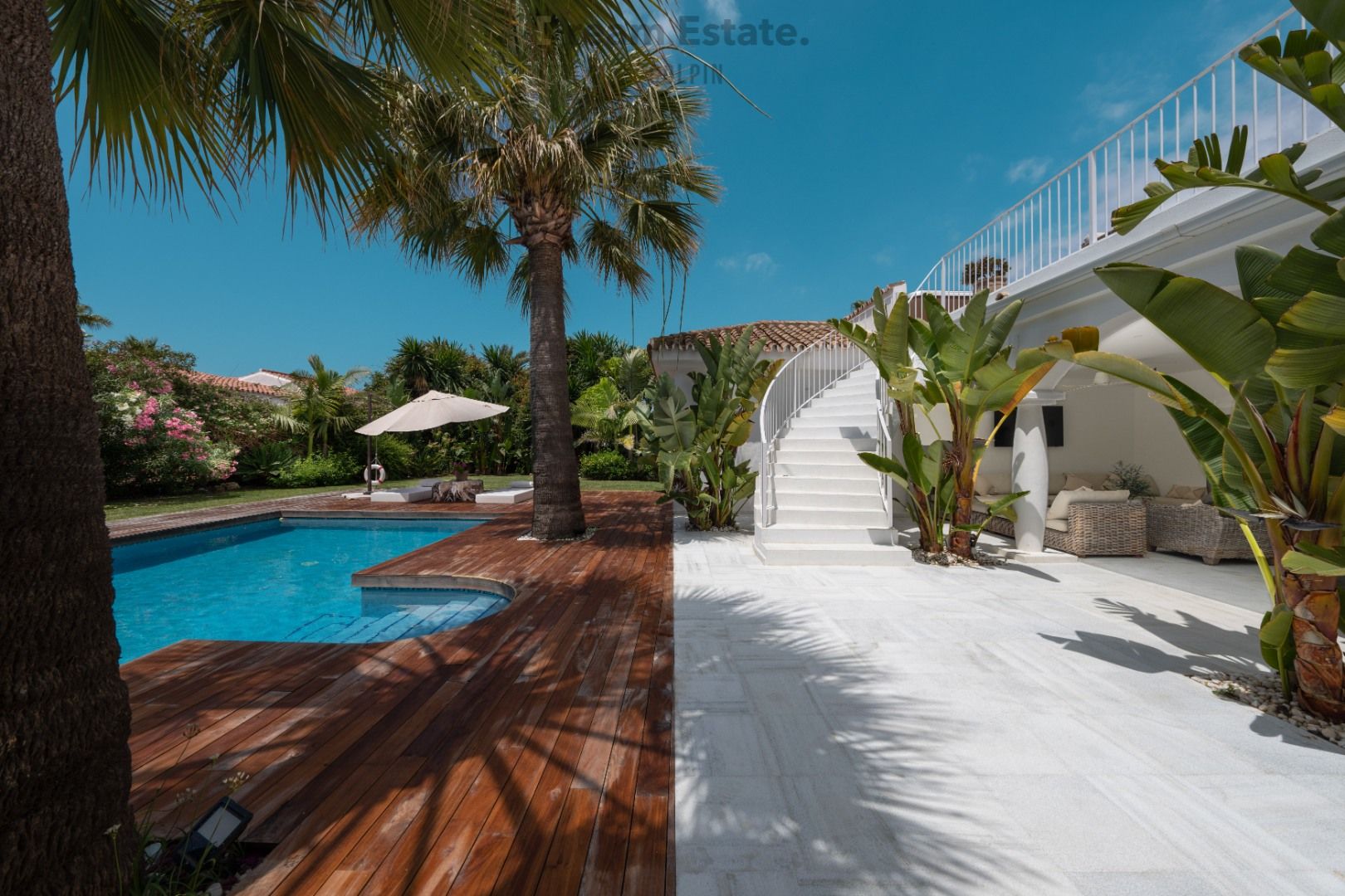 Charmante en gezellige villa vlakbij zee te Marbesa, Marbella Oost. foto 8