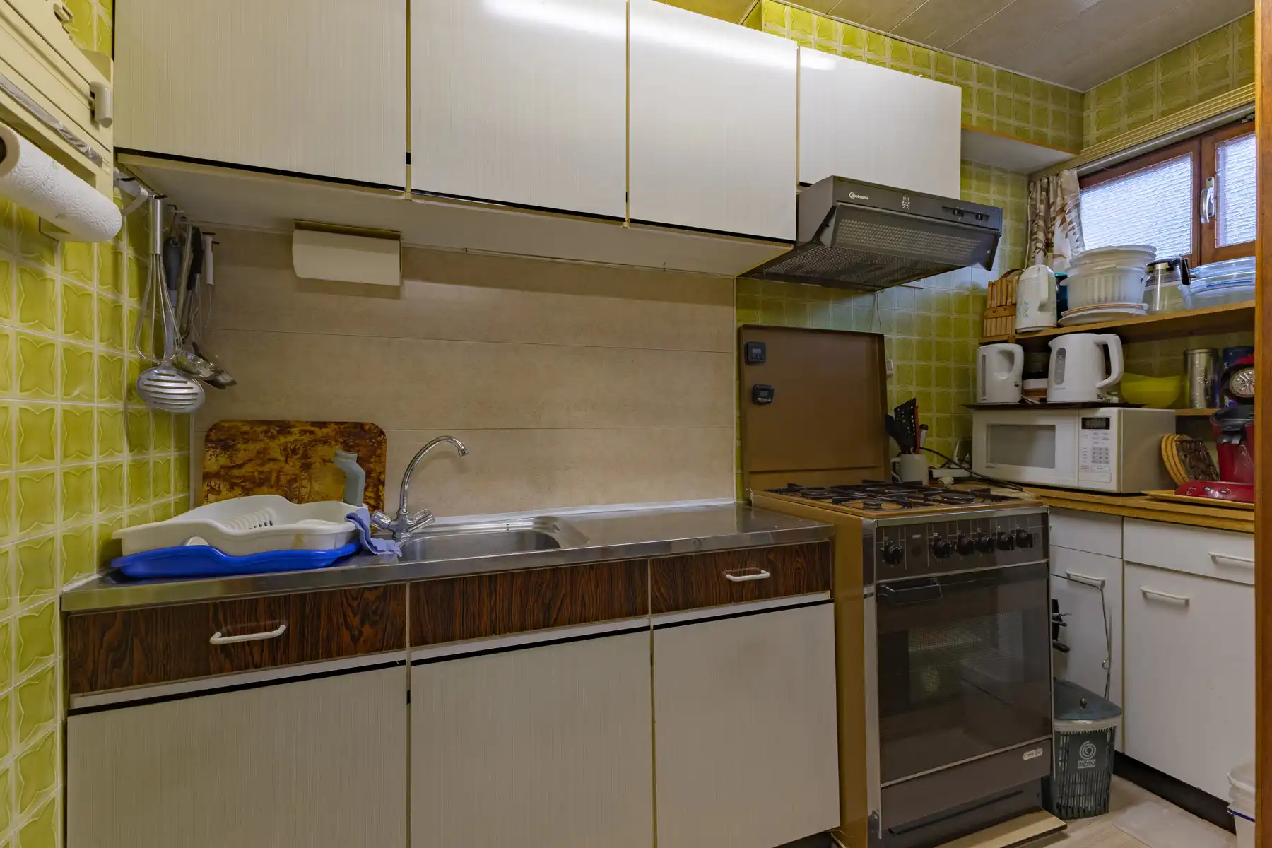 Gunstig gelegen te renoveren woning, 2 slaapkamers en tuin foto 8