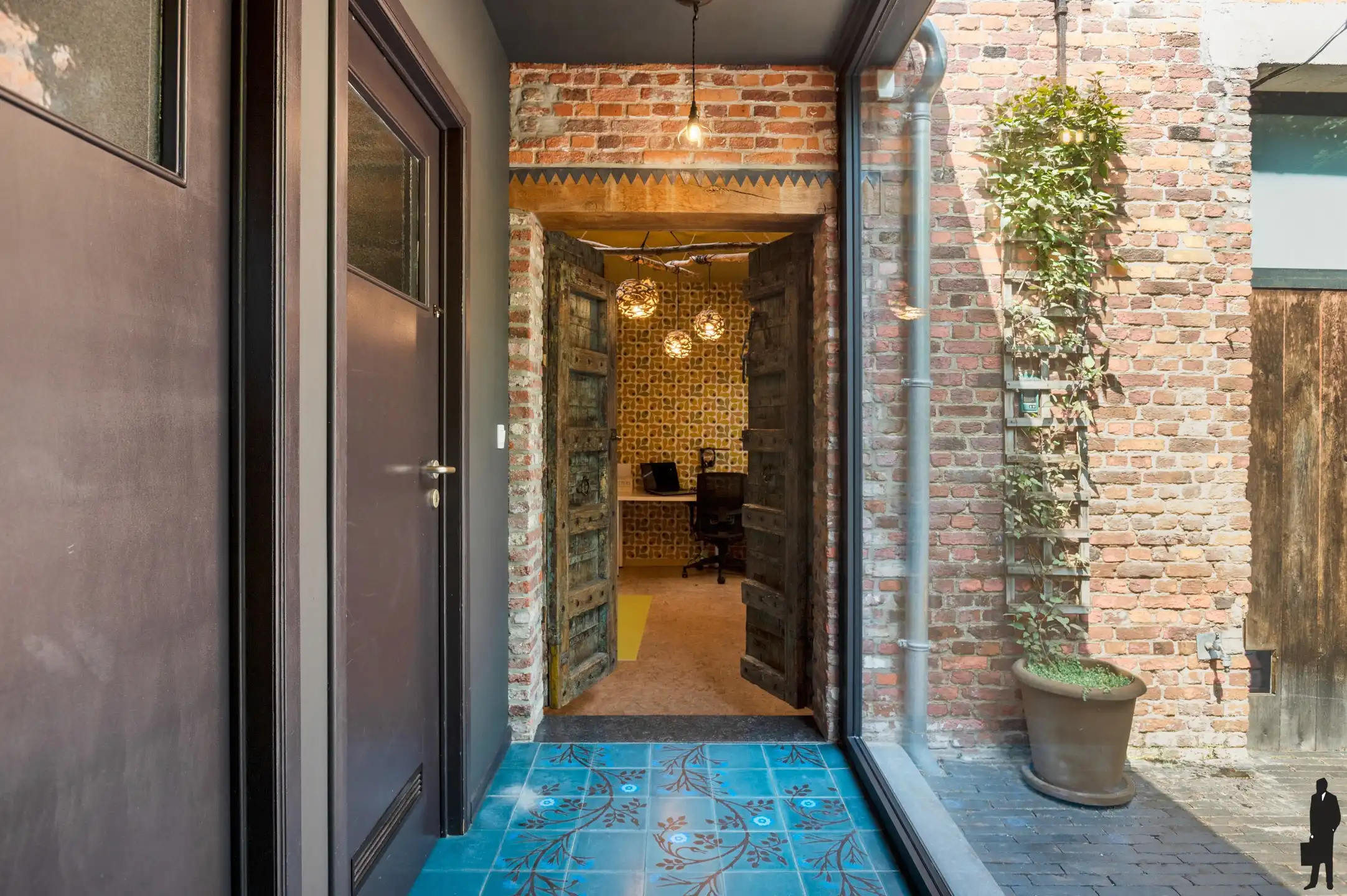 Instapklare charmante woning met ingericht bijgebouw foto 12