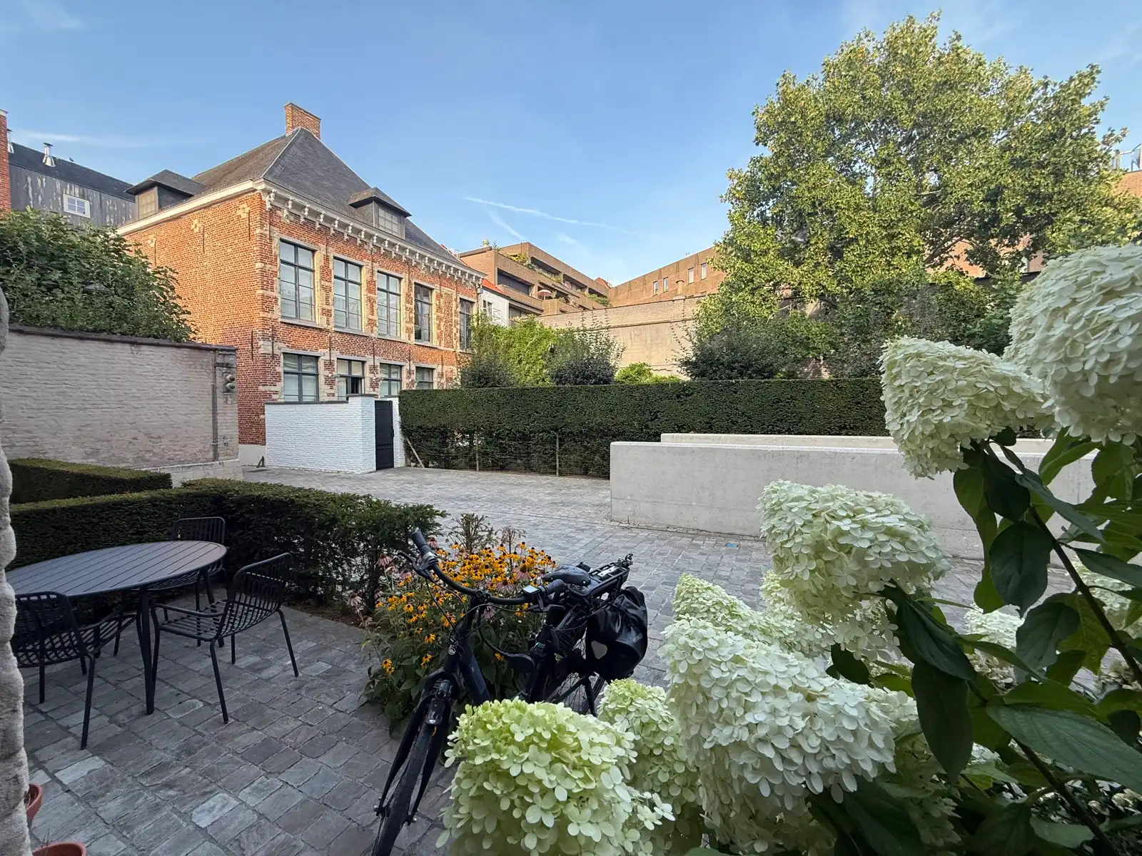 Verborgen parel in Leuven centrum: stadsvilla met 3 slaapkamers en terras foto 11