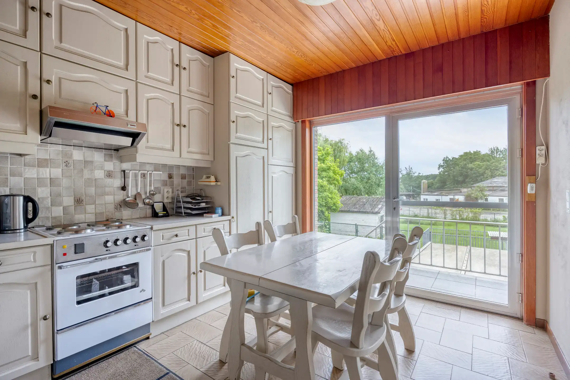 Ruime vrijstaande woning met potentieel foto 7