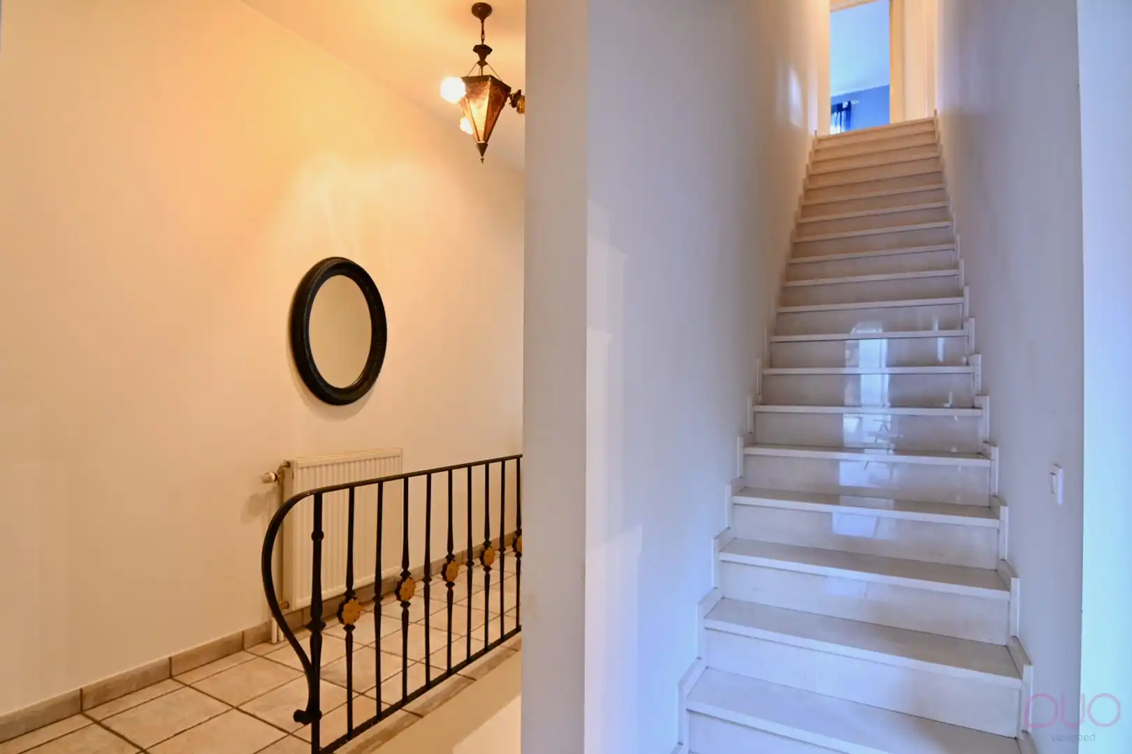 Groot handelspand met aparte ingang, bovenliggende woning en inpandige garage foto 22