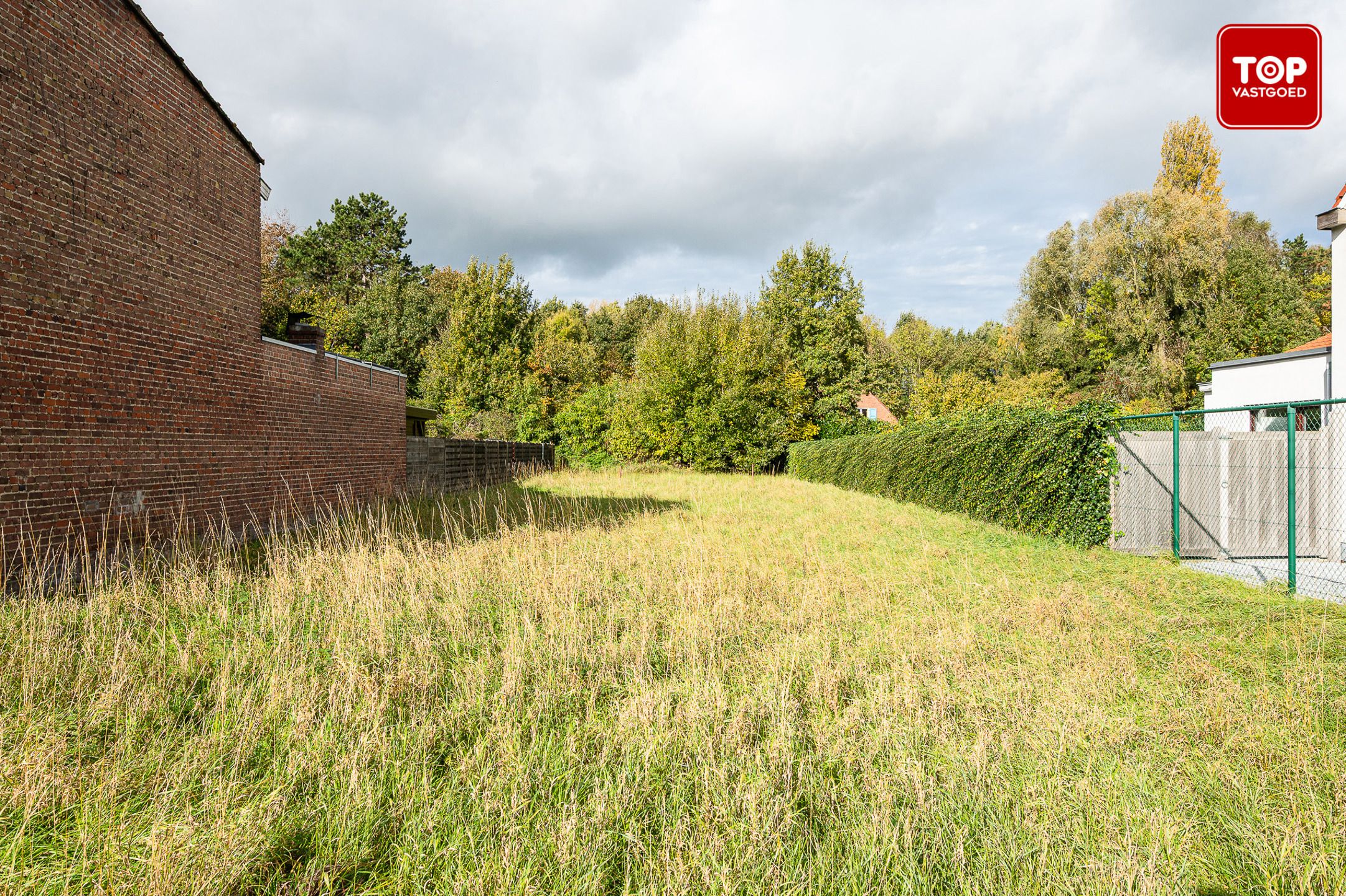 Perceel voor halfopen bebouwing op een toplocatie foto {{pictureIndex}}