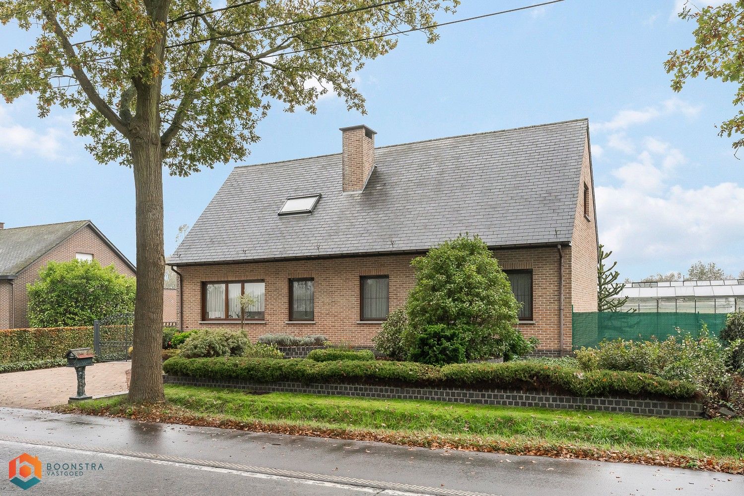 Landbouwwoning met 4 slpkrs en serre op een perceel van 13.598 m² te Sint-Katelijne-Waver foto 2