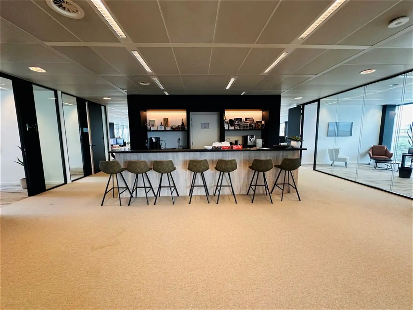 Kantoren aan het op- en afrittencomplex Gent-Zuid vanaf 437m² tot 2.136 m² foto 6