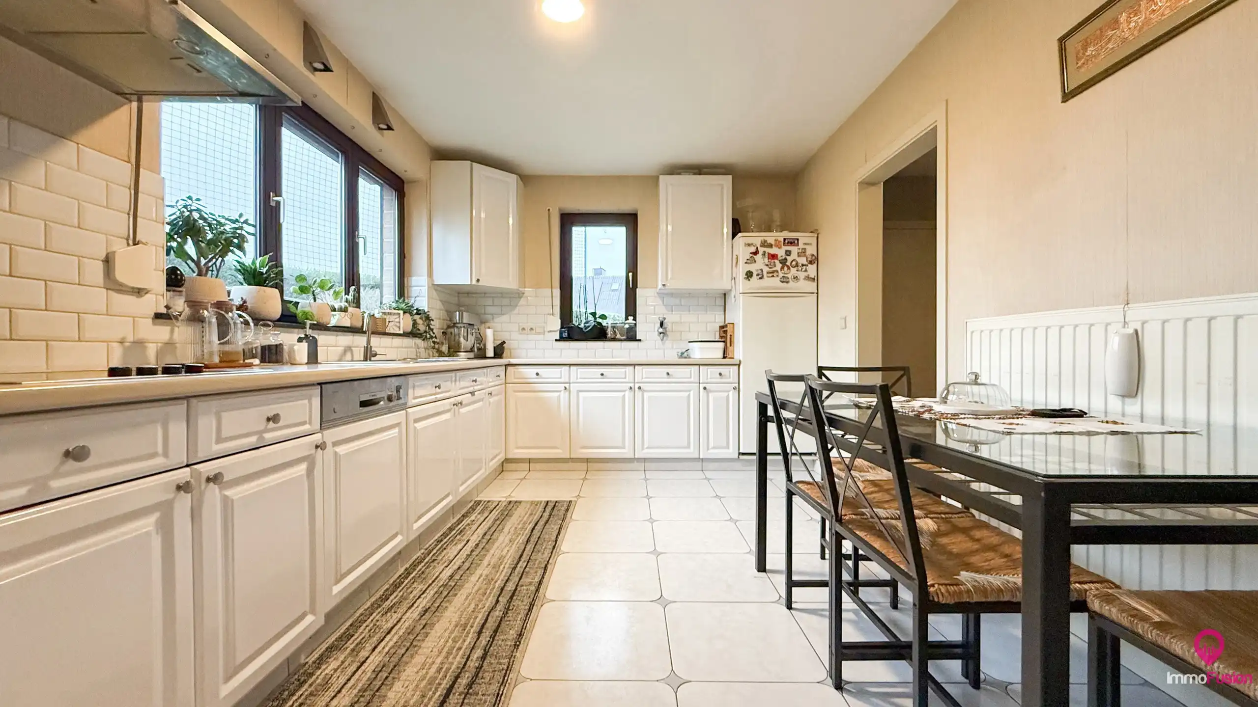 Ruime gezinswoning met 3 slaapkamers in rustige straat! foto 25