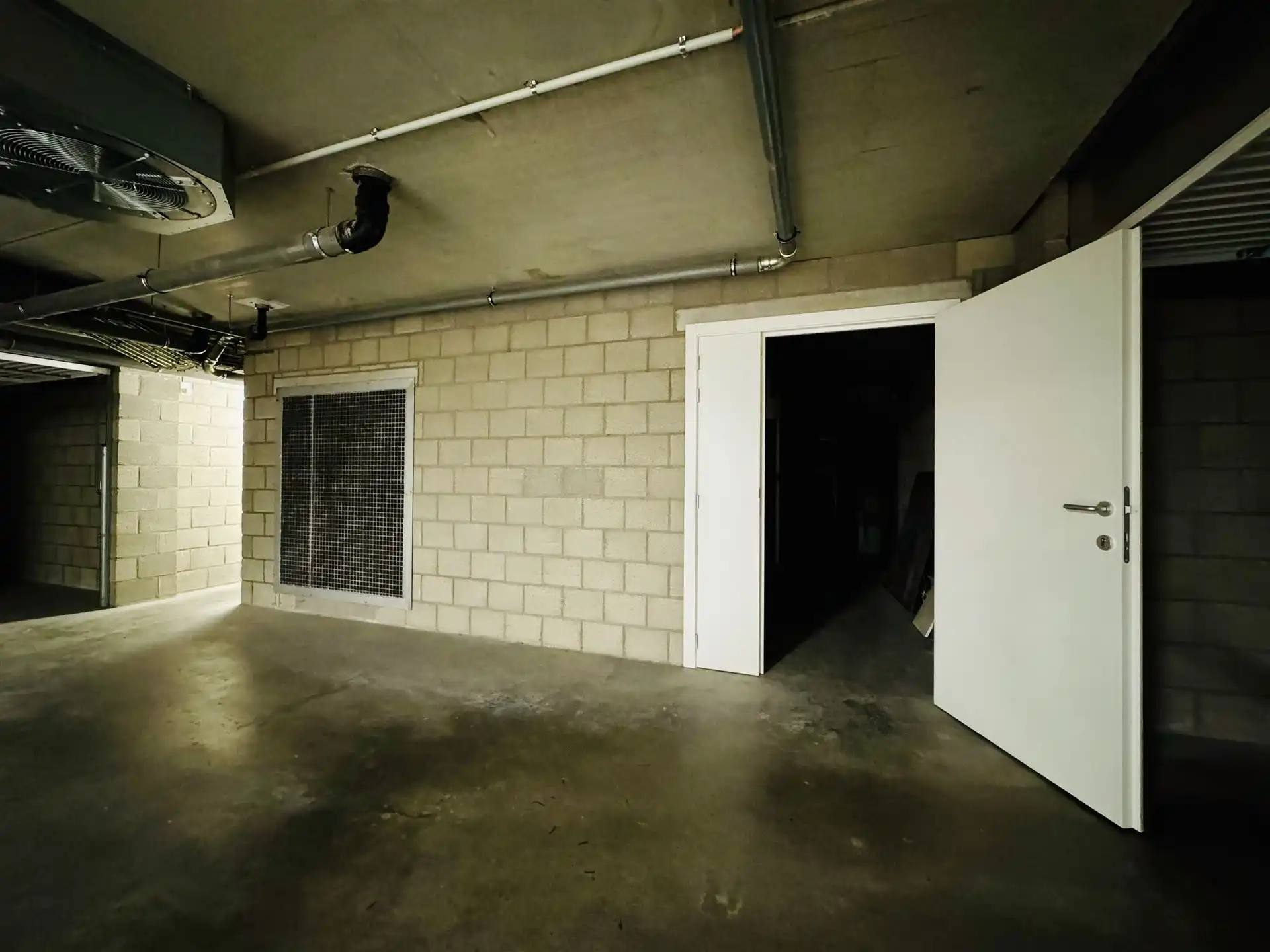 Volledig ingerichte handelszaak! foto 19