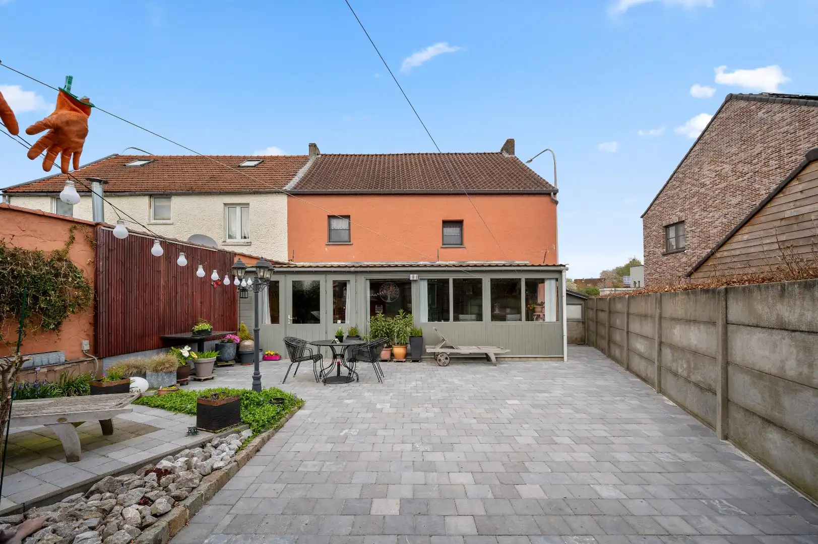 Instapklare rijwoning te Boutersem met tuin en 2 garages foto 29