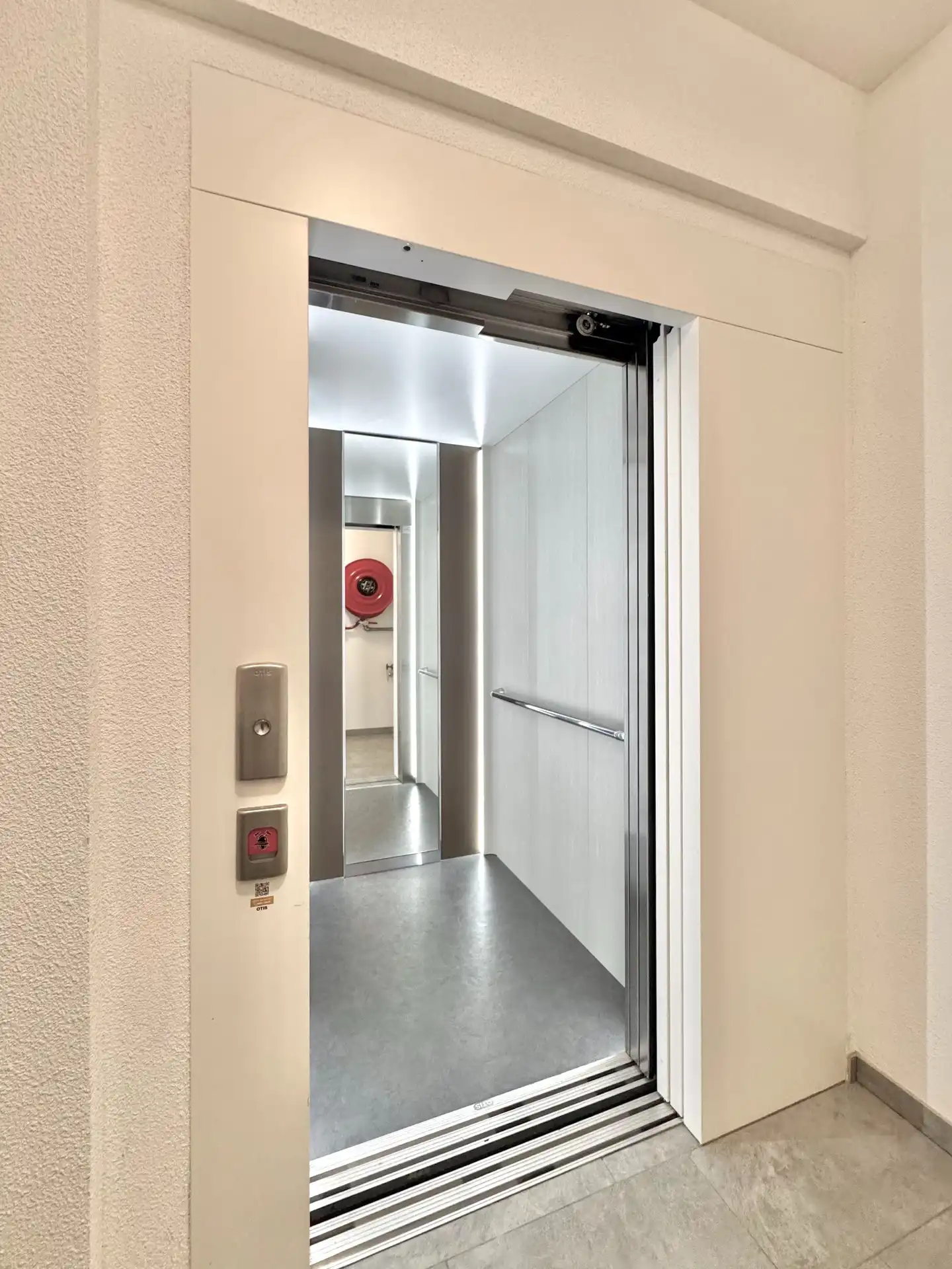 PENTHOUSE MET 2 TERASSEN & GROTE GARAGE foto 22