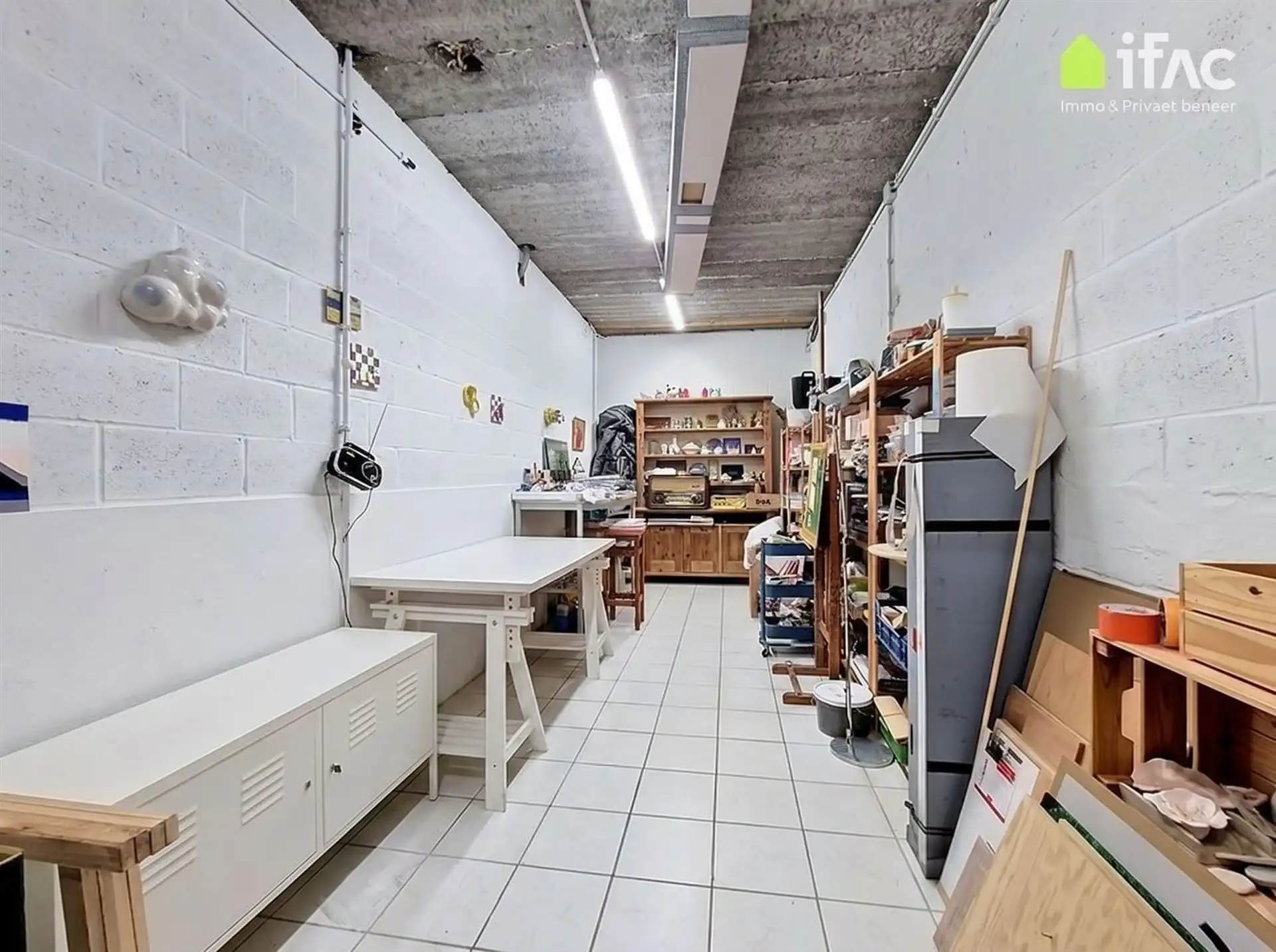 Unieke moderne split-levelvilla met zwembad op 17a83ca foto 34