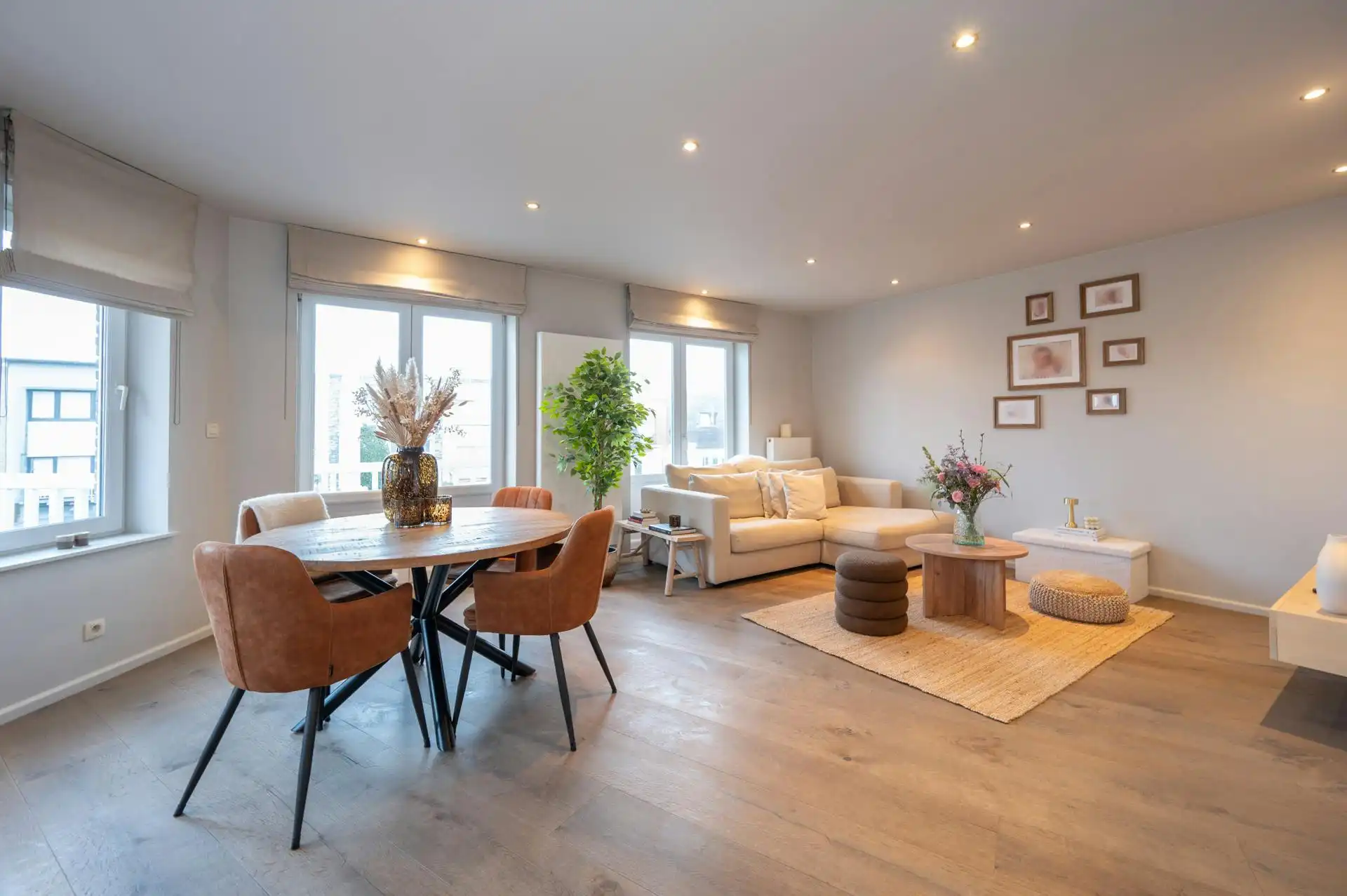 Knap appartement met twee slaapkamers te koop in Blankenberge foto 2