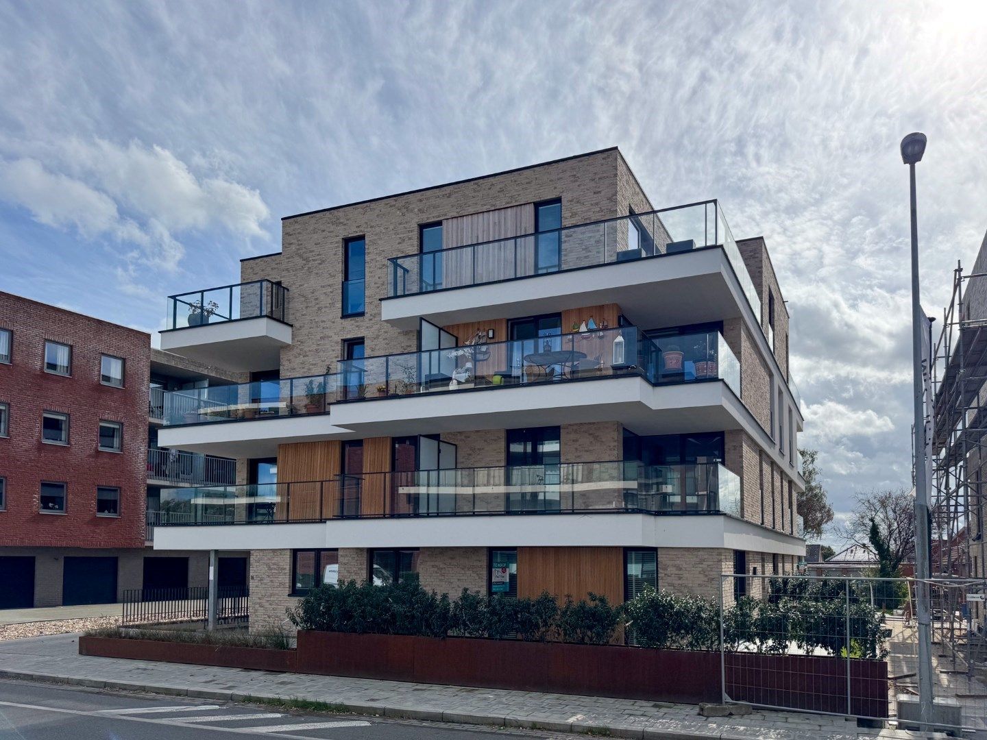 Prachtig gelijkvloersappartement met 2 slaapkamers, ruime tuin en garage. foto 26