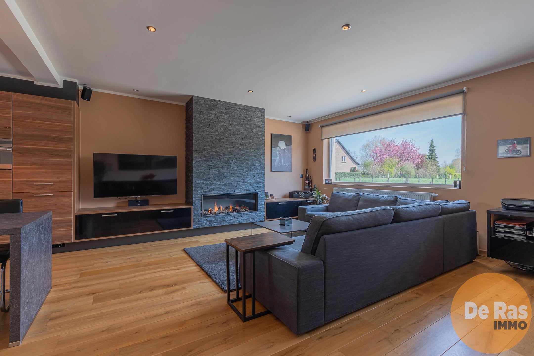 ZONNEGEM - Instapklare woning met zonneterras foto 2