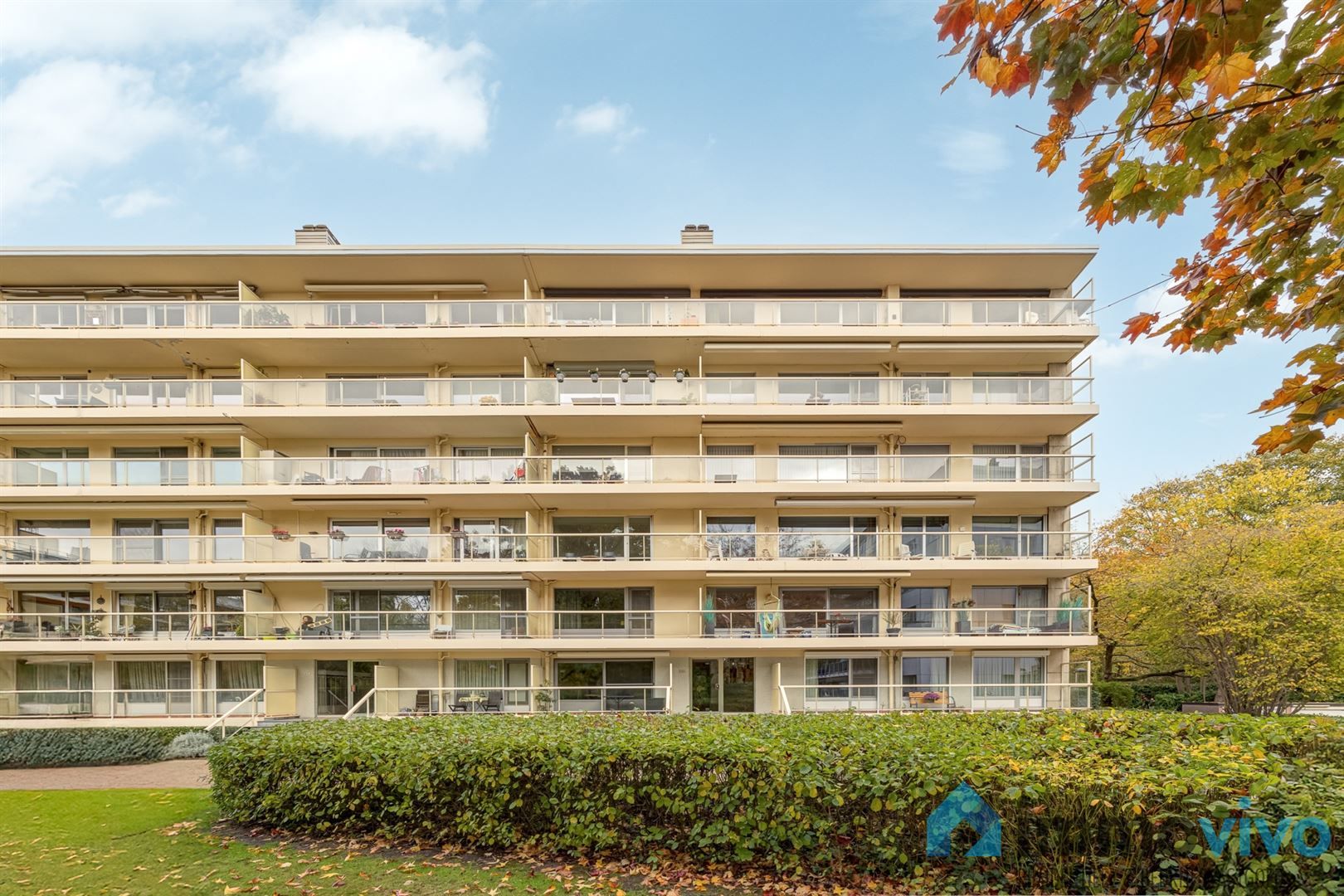 Instapklaar éénslaapkamerappartement met terras en parkzicht foto 14