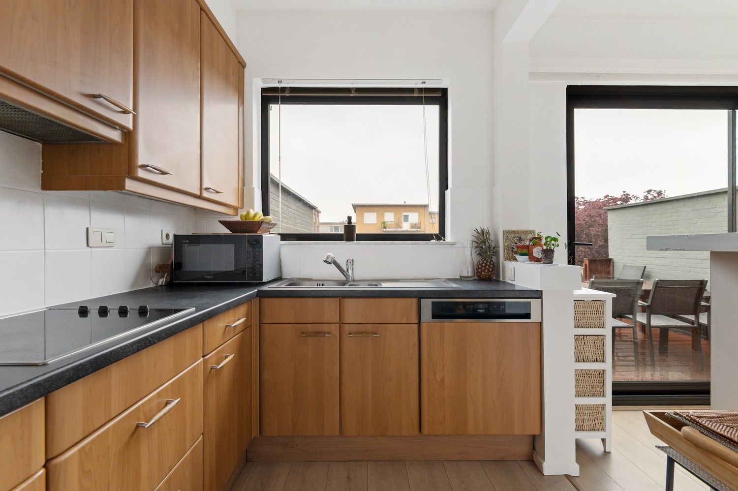 Gezellige bel-etage woning te koop in Hoevenen! foto 10