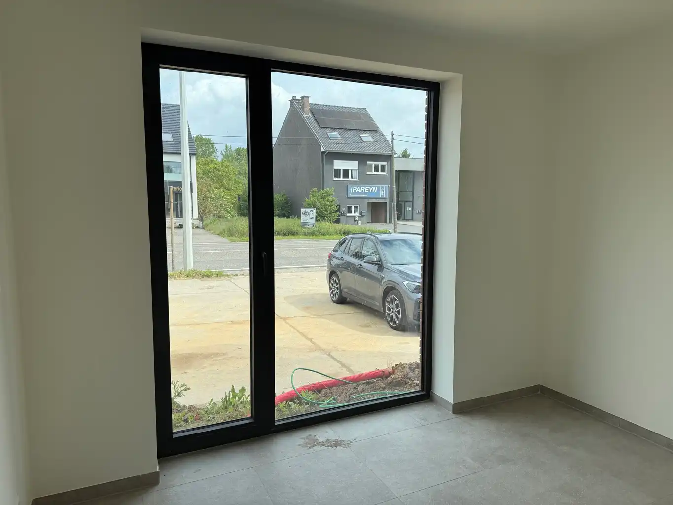 Nieuwbouw app. met 2 slpks, terras, tuin en 2 staanplaatsen foto 9