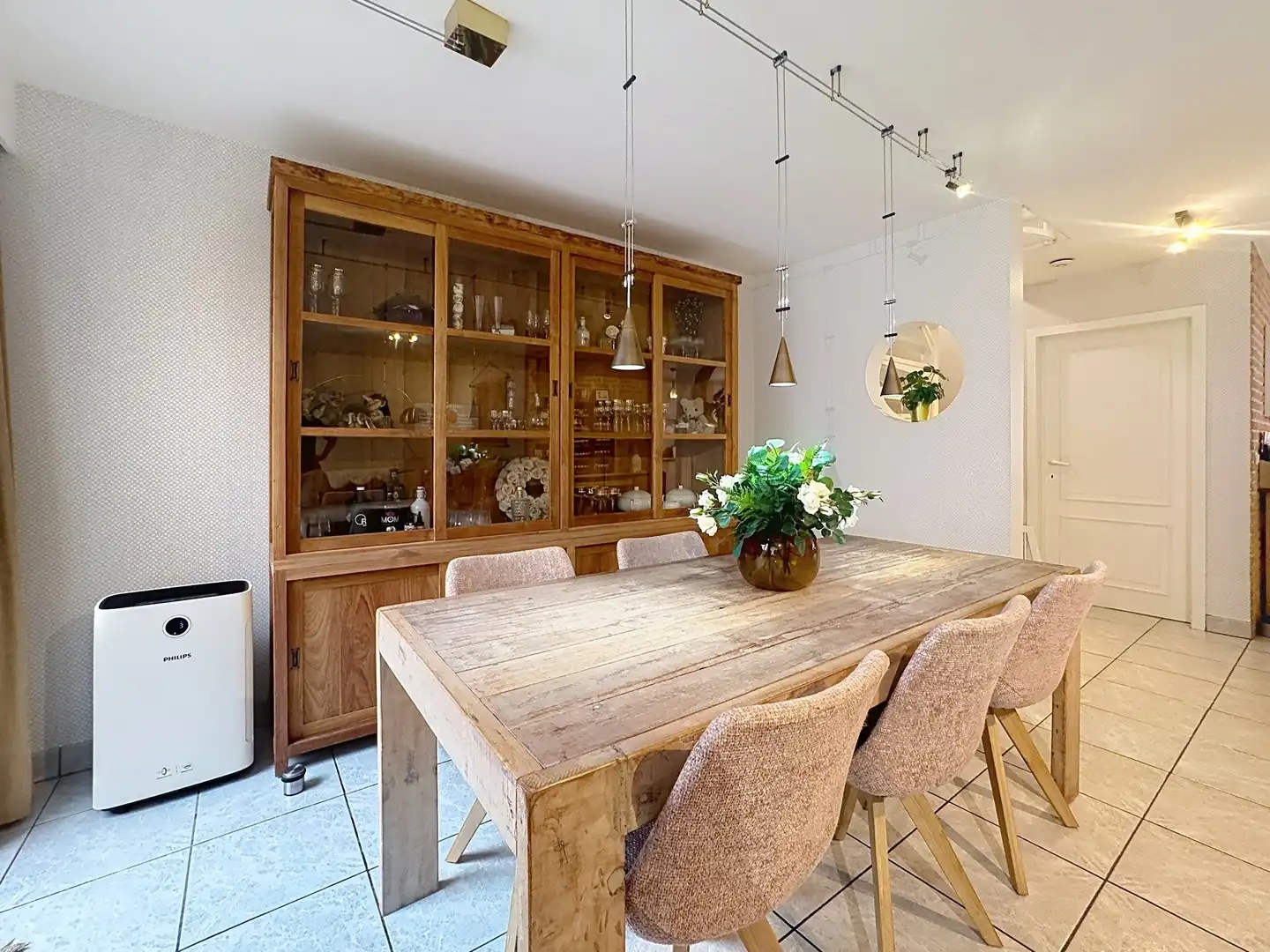 Instapklare gezinswoning met 4 slaapkamers, zonnepanelen met mogelijkheid van een overzolderde garage in Gistel foto 5