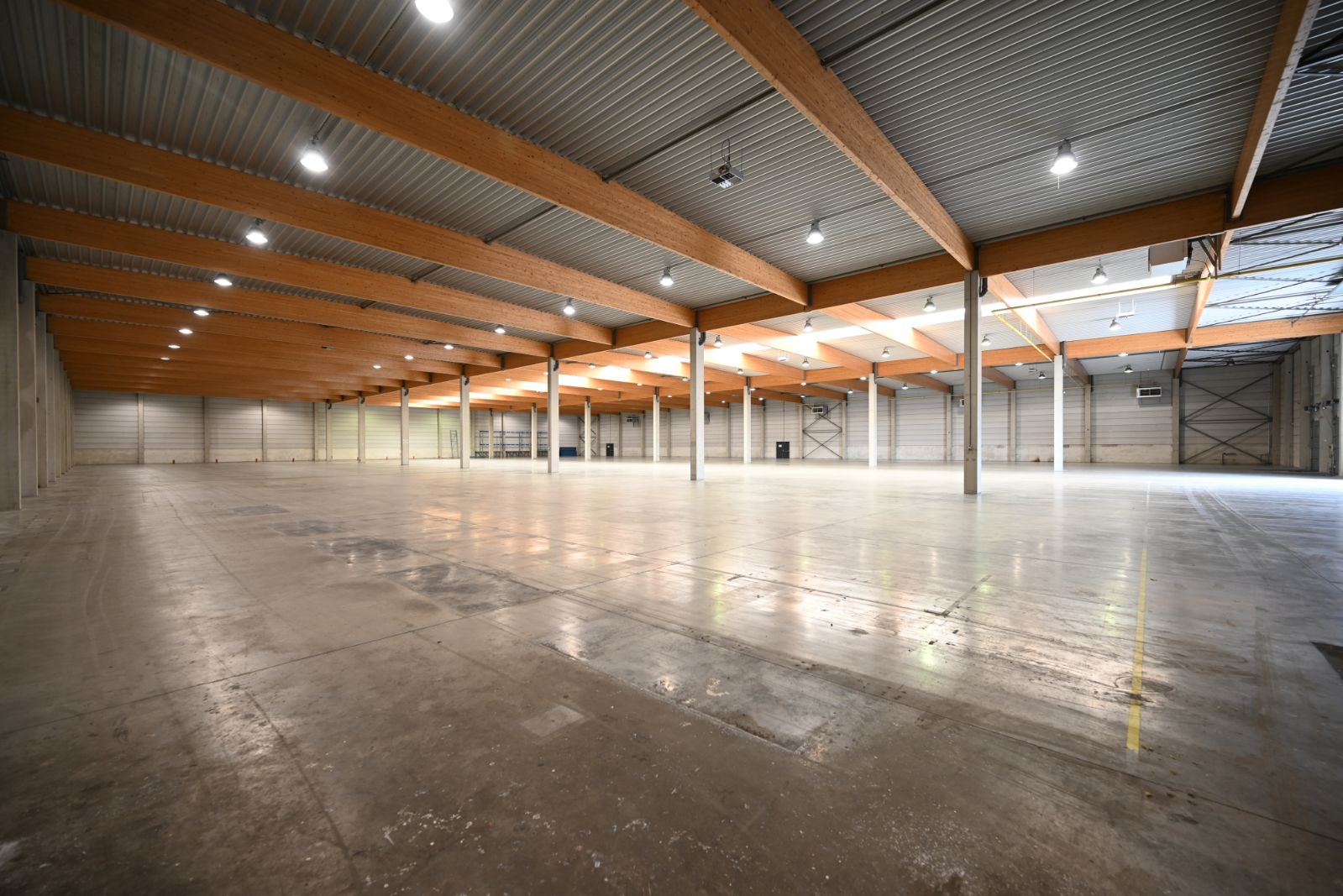 Magazijn van 6.000 m² op een terrein van 10.137 m² foto 15