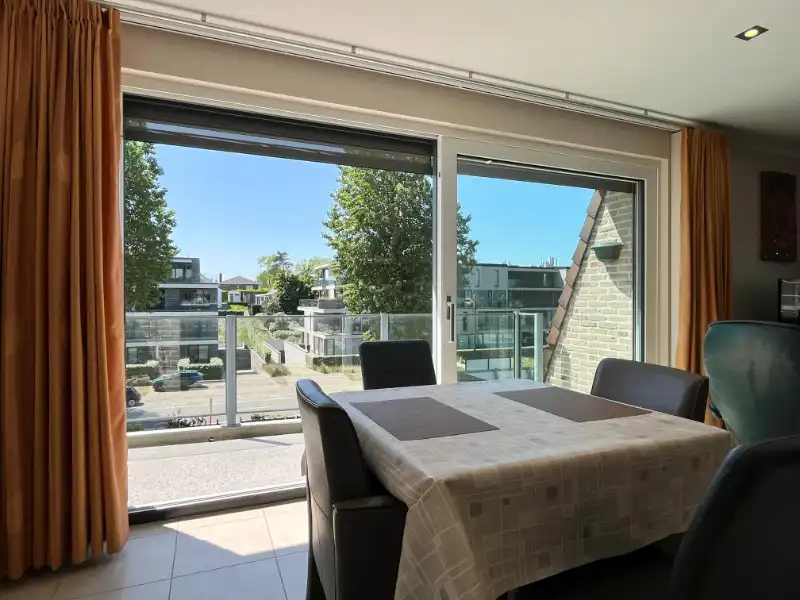LUXUEUS WOONAPPARTEMENT IN OOSTDUINKERKE MET GARAGE ÉN PARKING foto 10