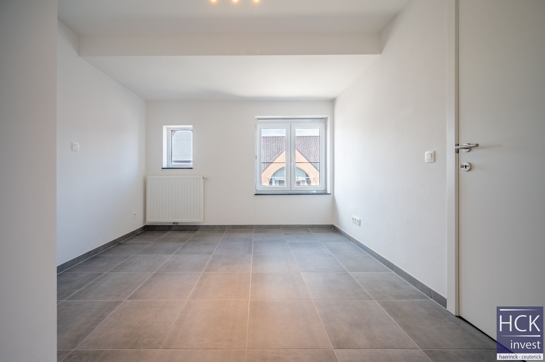 KRUISHOUTEM - Nieuwbouwappartement met 1 SLPK, pal in centrum! foto 10