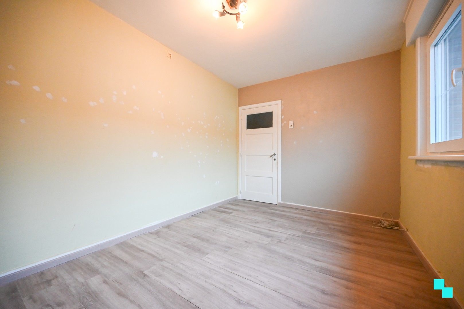 Rustig gelegen ééngezinswoning nabij centrum Izegem met garagebox en uitweg foto 21