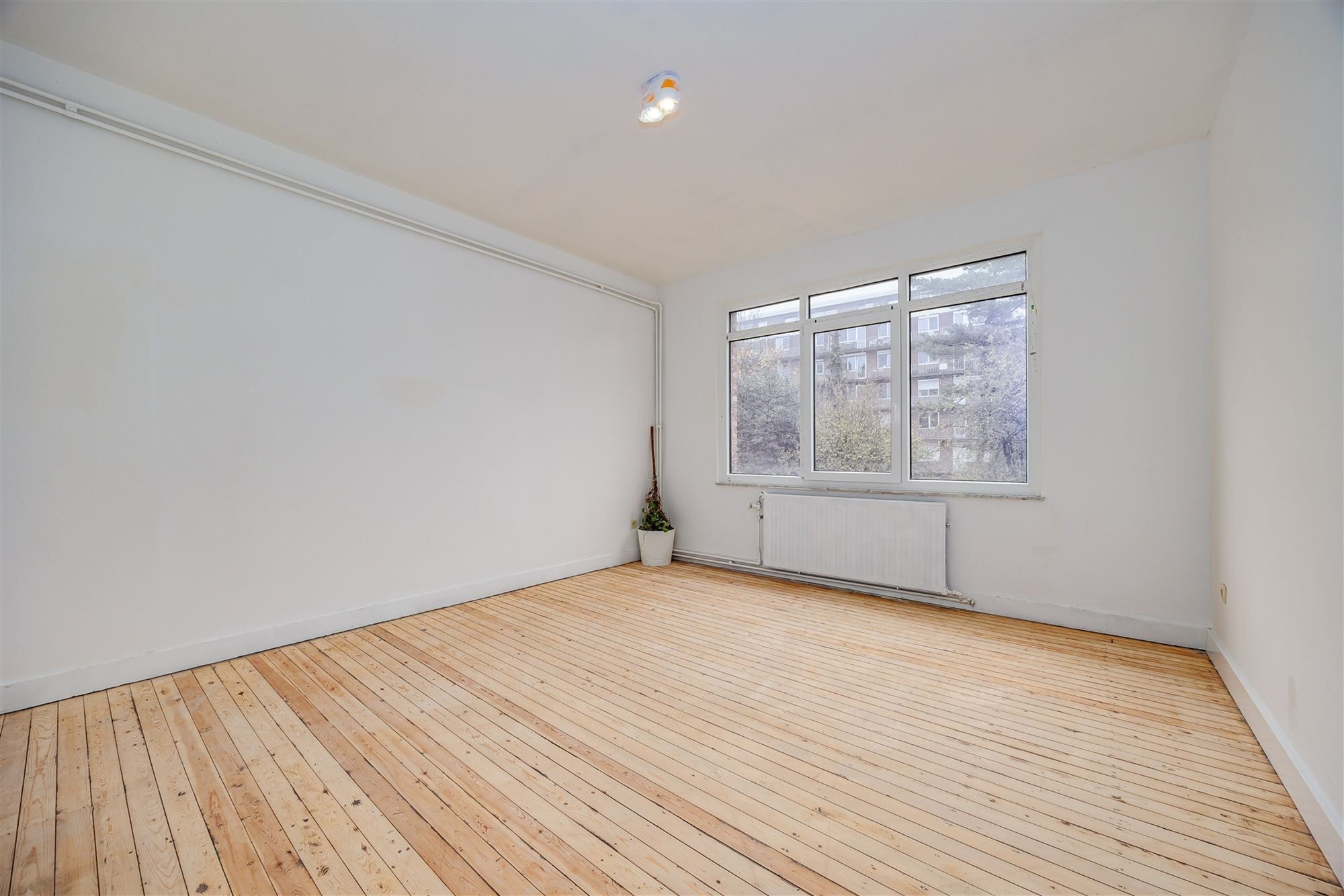 Zeer ruim en licht 3 slk appt met terras foto 12