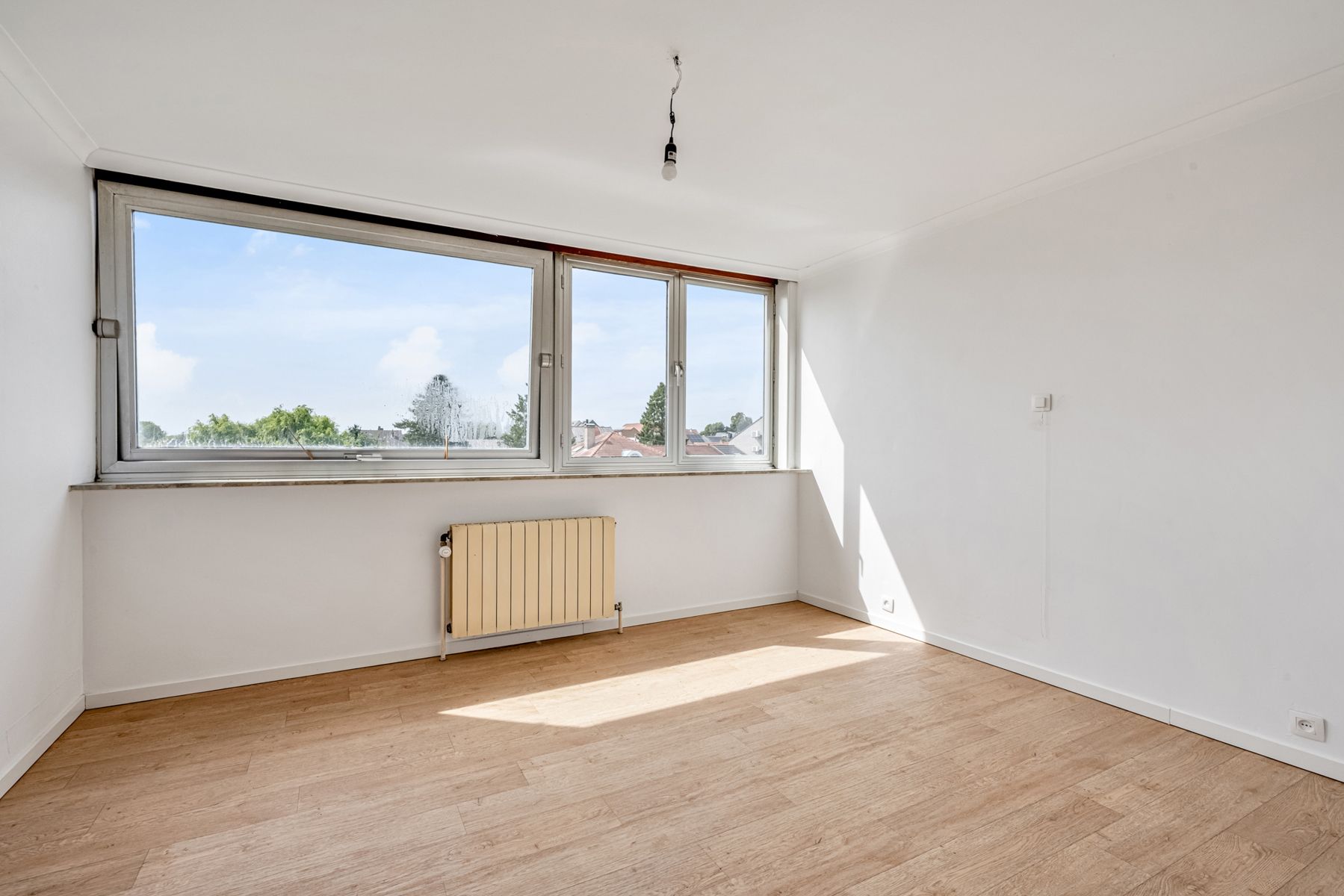 Appartement met 2 slpk een terras en garage met berging foto 10