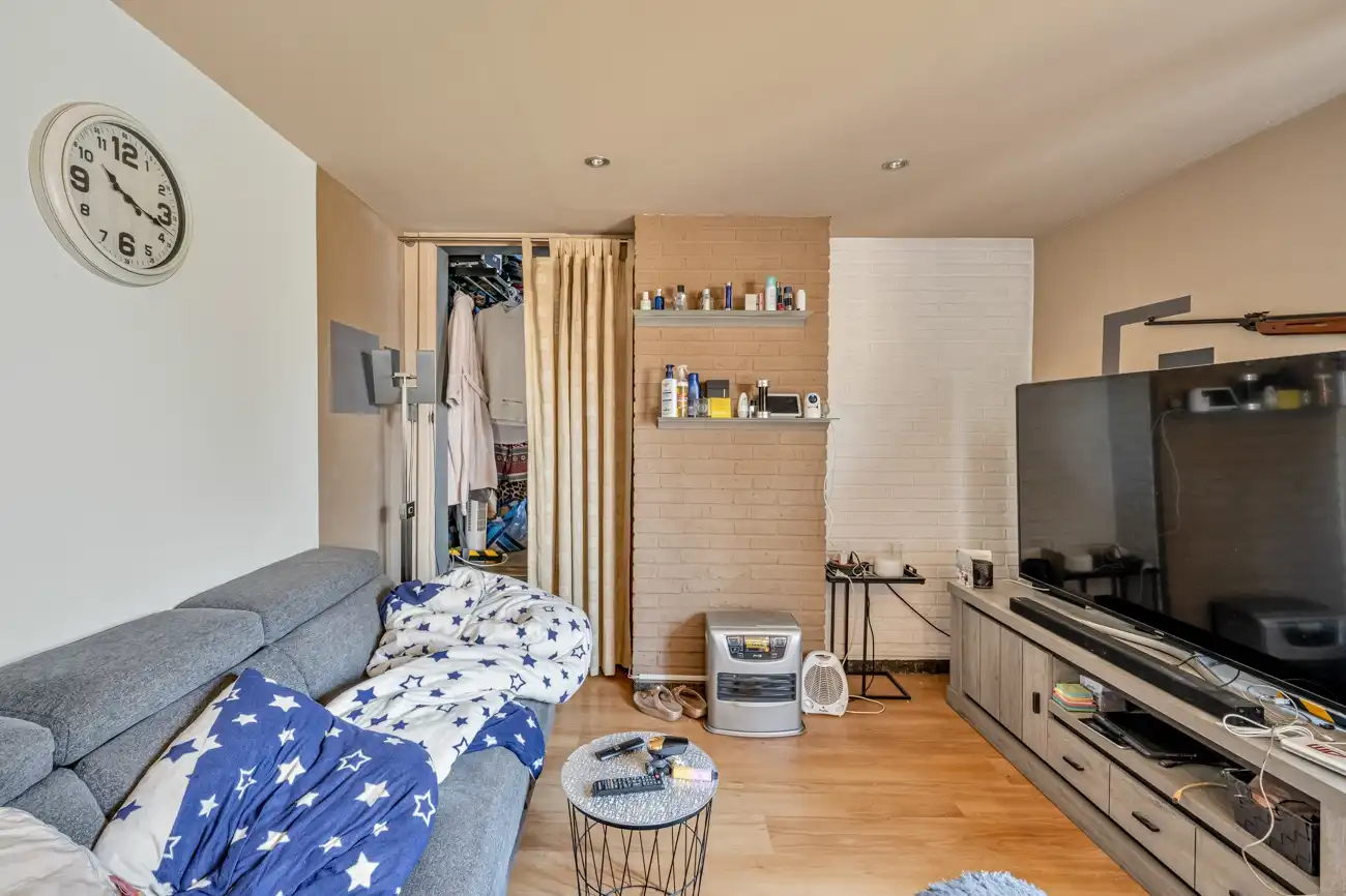 Charmante gesloten (kangoeroe)woning met heel wat potentieel op een gegeerde locatie in Oostakker! foto 21