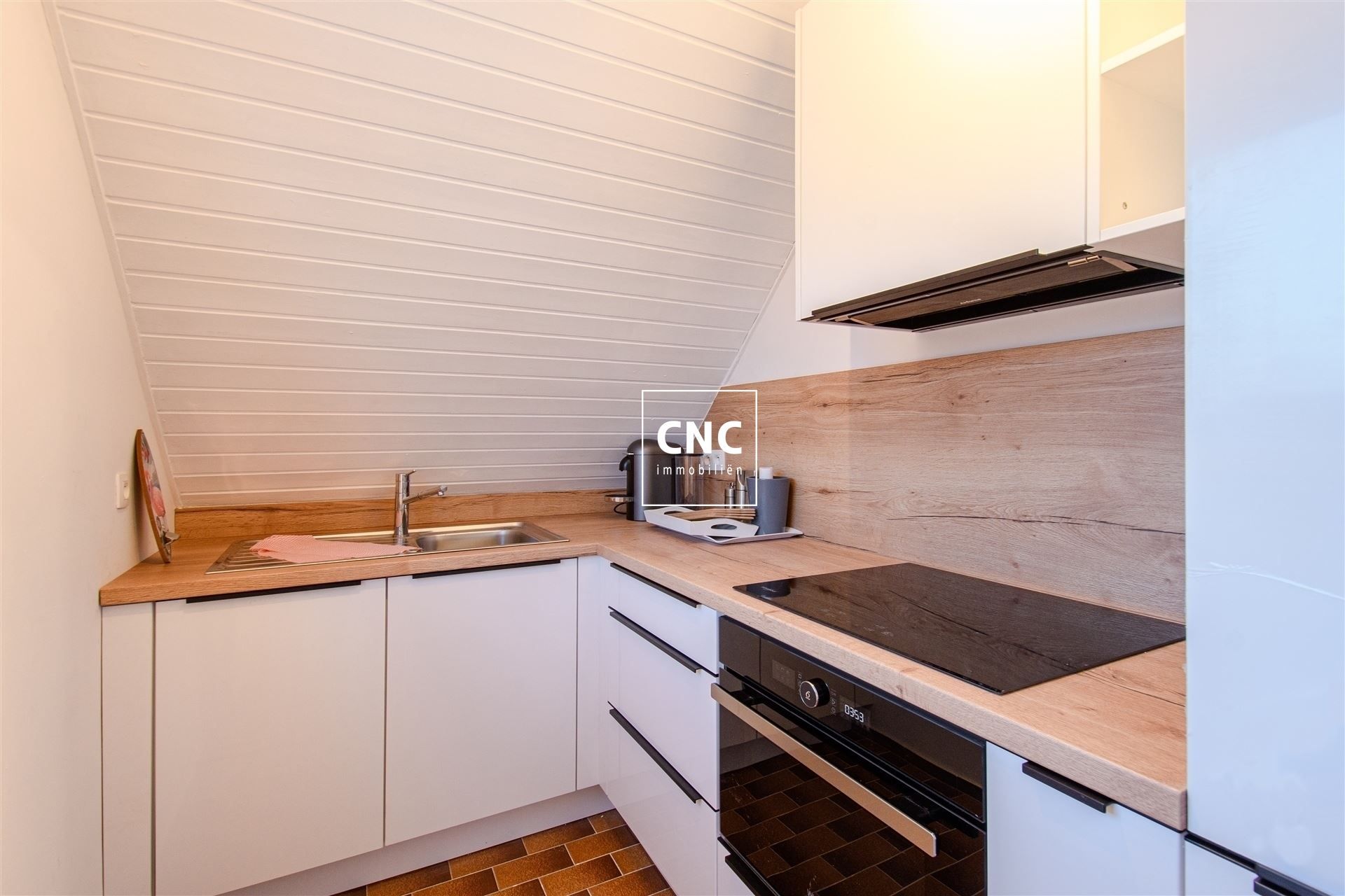 Instapklaar dakappartement in een mooie villa-residentie foto 12