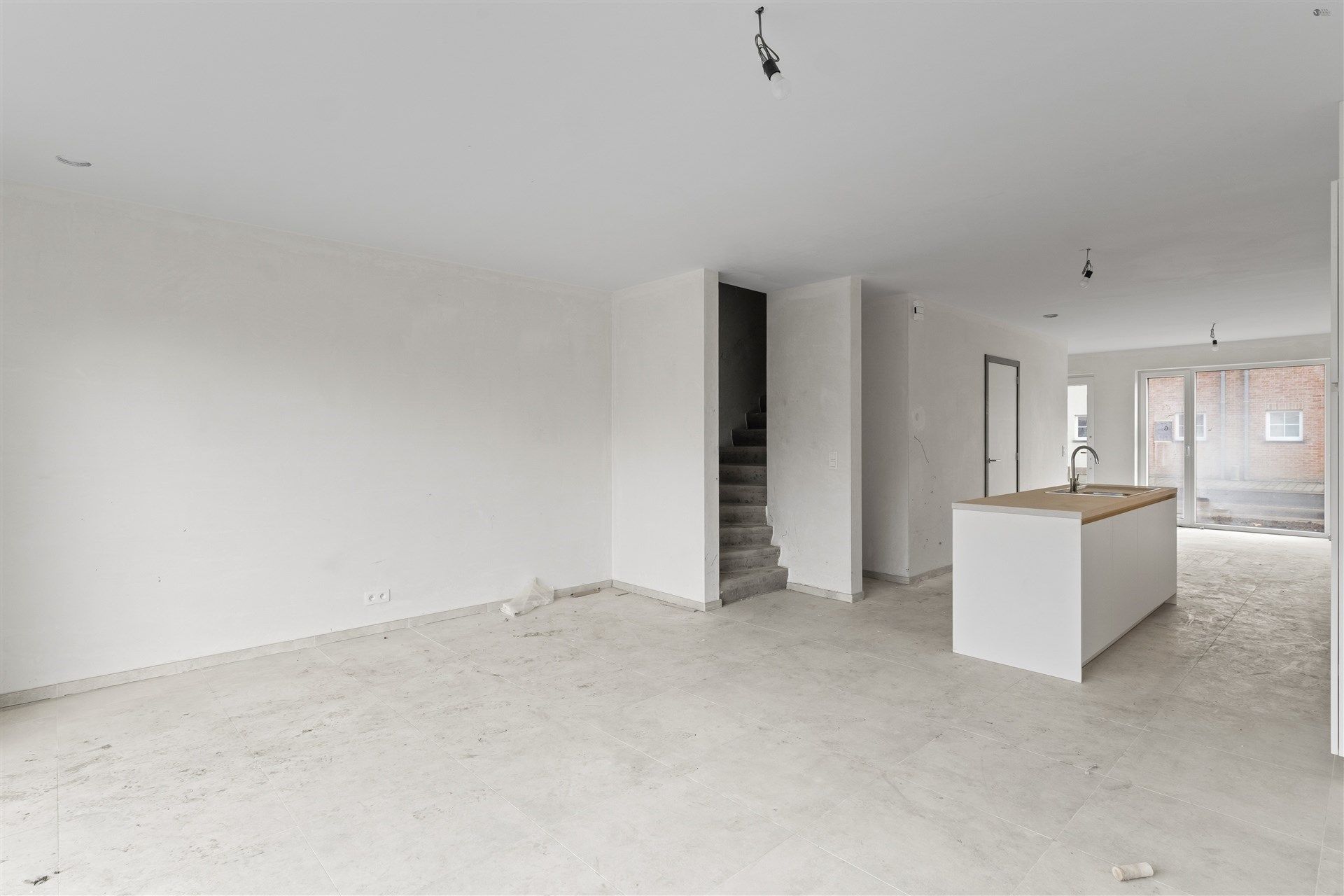 Kwalitatieve rijwoning te Vrasene foto 14