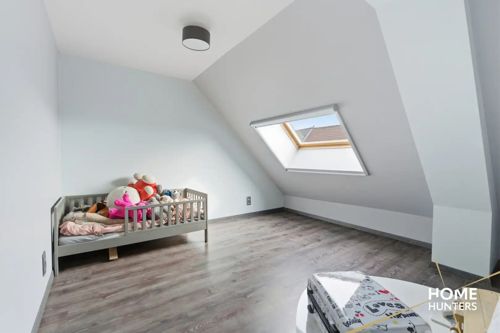 Instapklare halfopen woning met garage, tuin en 3 slaapkamers in de dorpskern van Nieuwkerke foto 14