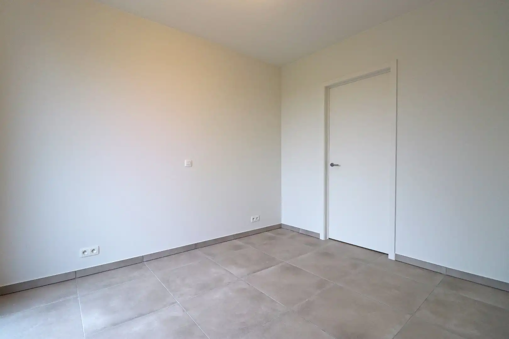 Nieuwbouwappartement met parkeerplaats foto 5