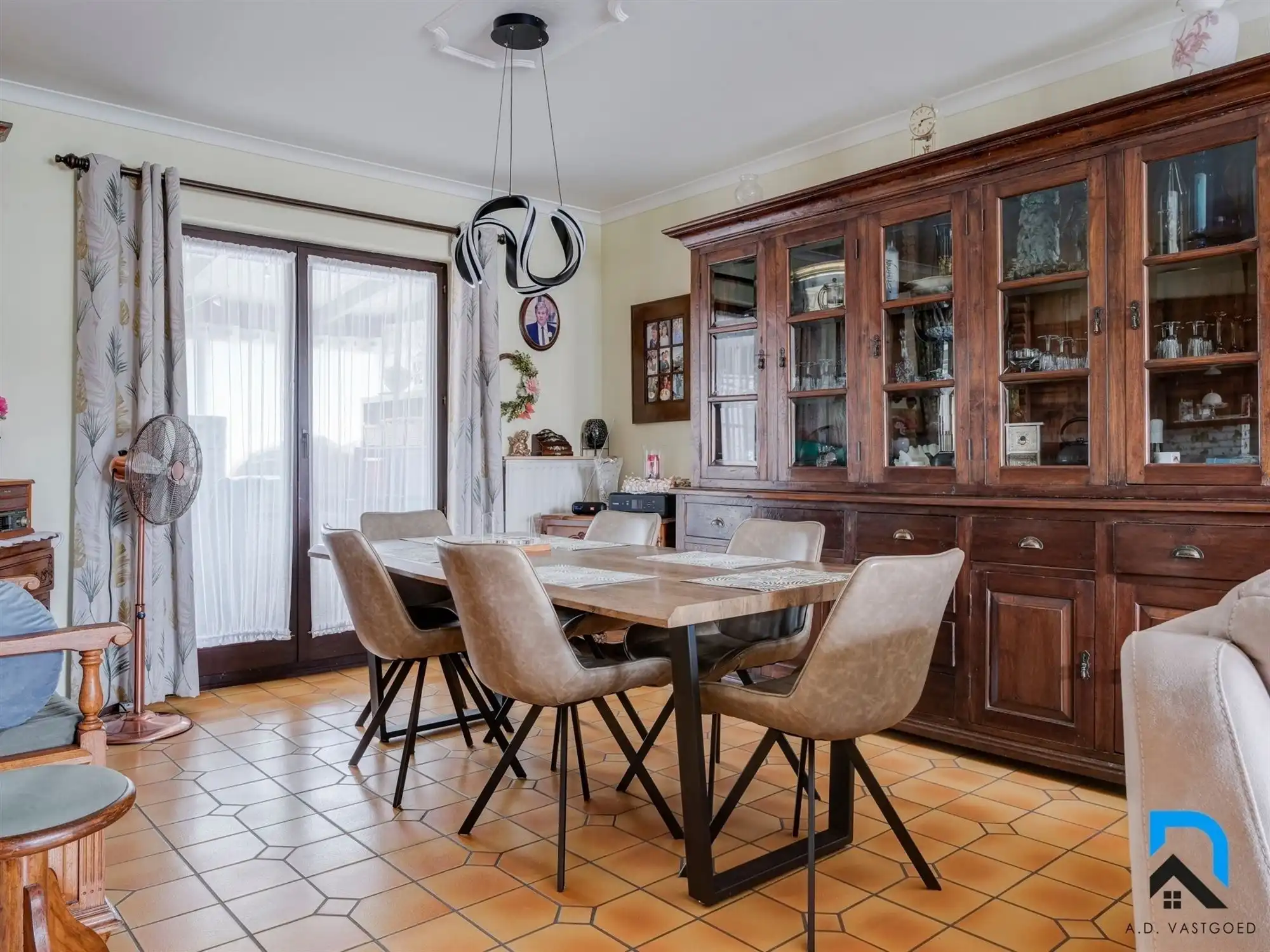 Ruime woning op toplocatie in Munsterbilzen foto 12