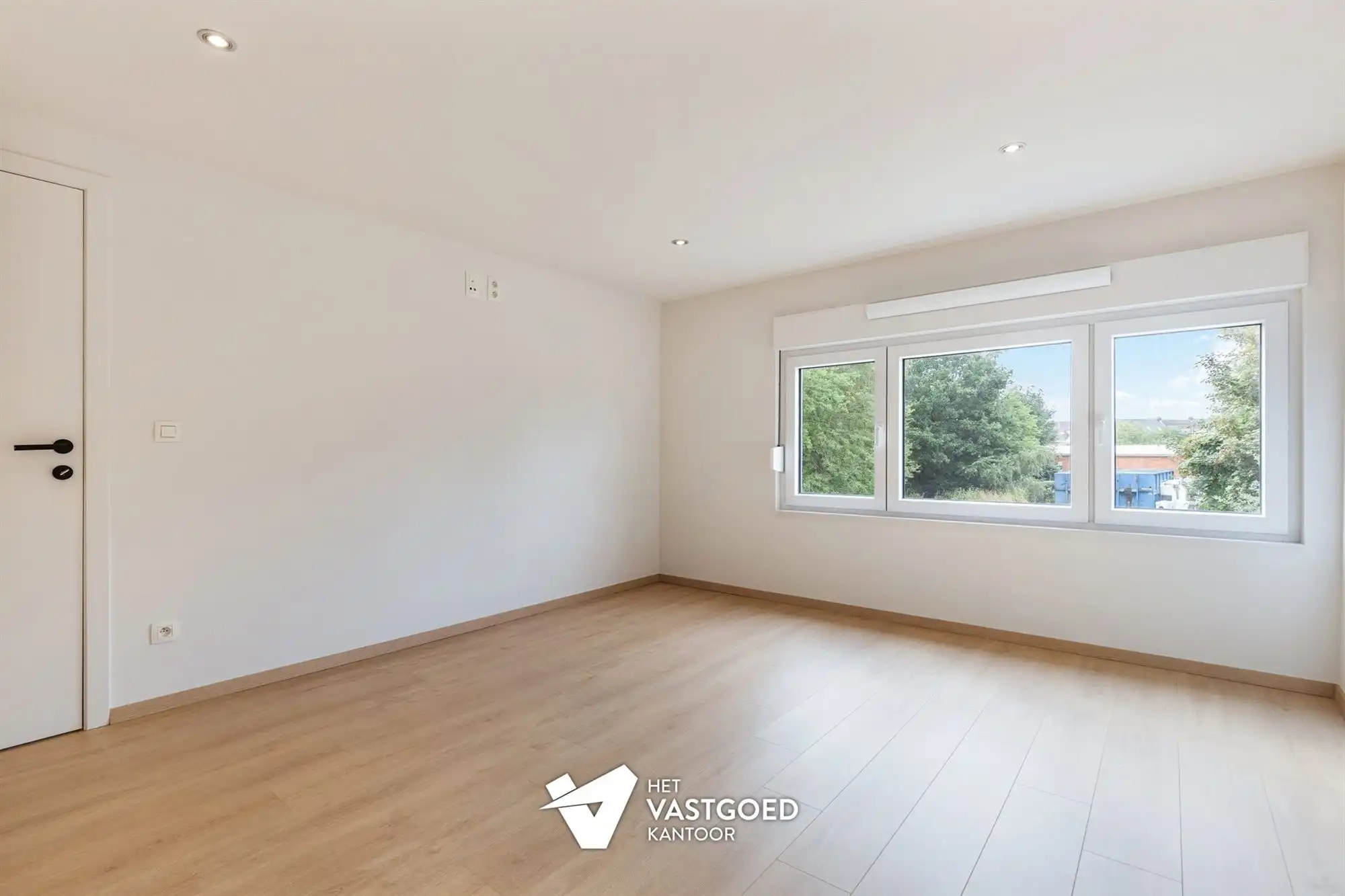 KWALITATIEF GERENOVEERDE WONING VLAKBIJ CENTRUM foto 9