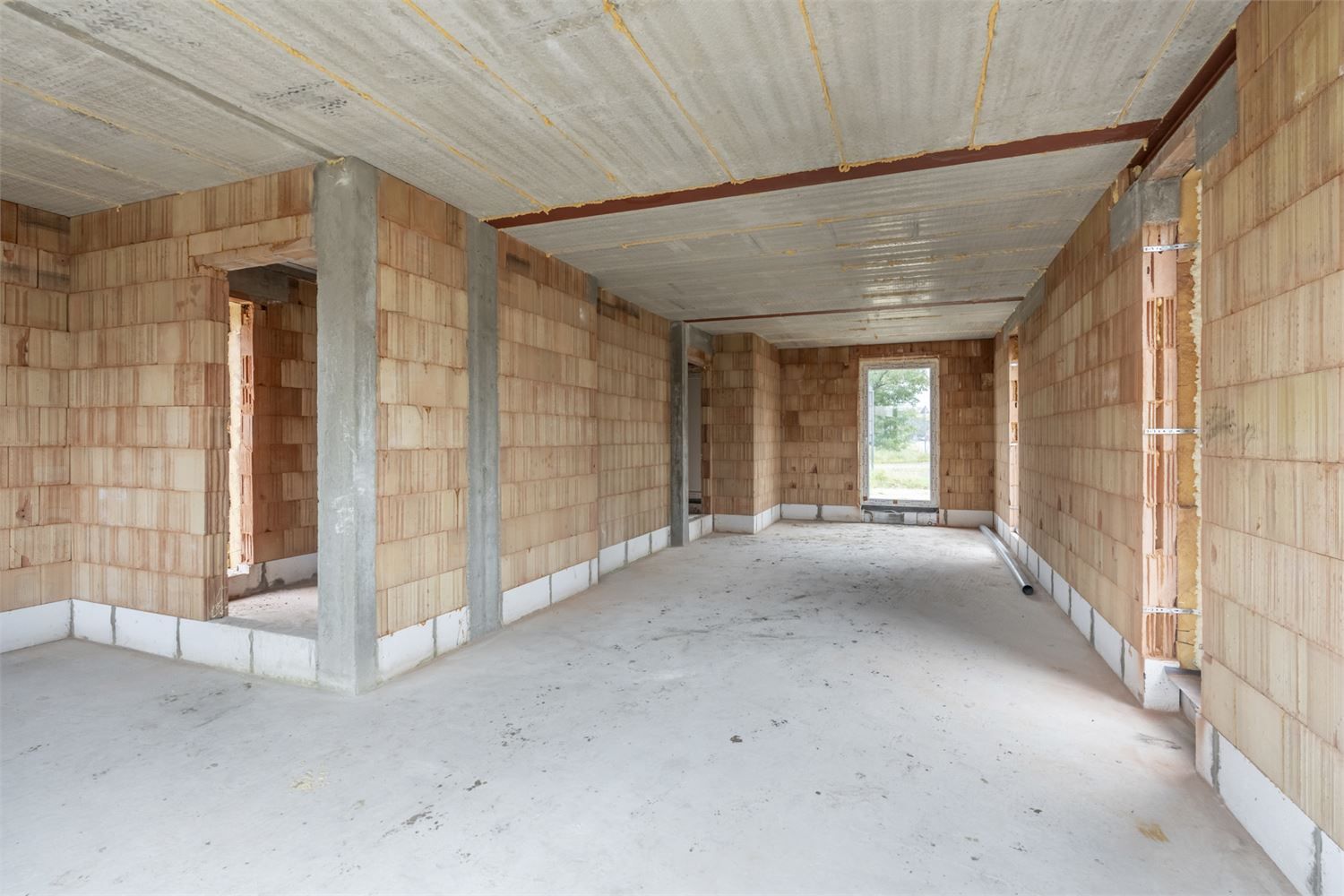 IDEALIS VASTGOED - ROYALE CASCO-WONING MET EEN HEERLIJK LICHTRIJKE WOONKAMER MET OPEN KEUKEN EN AANSLUITEND DE BERGPLAATS, 3 SLAAPKAMERS (MEER MOGELIJK), EEN RUIME BADKAMER EN RUIME 2DE VERDIEPING OP KNAP HOEKPERCEEL VAN +- 5A 54CA! foto 15