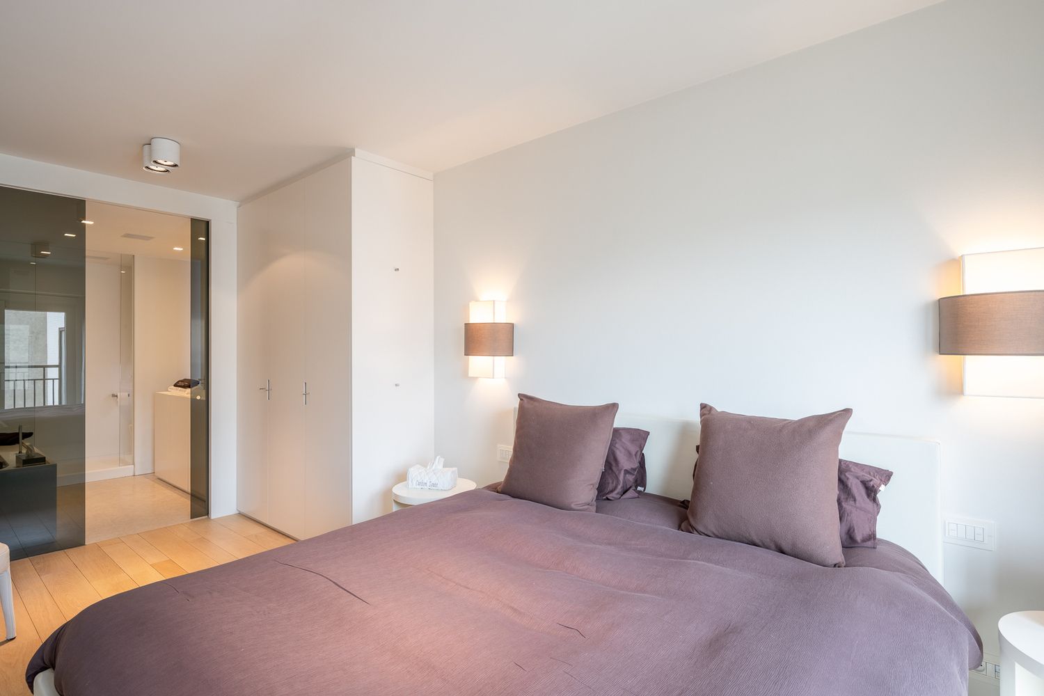 Instapklaar appartement (gevelbreedte van 8,6m!) met 3 slaapkamers op het exclusieve Albertplein te Albertplein Knokke-Zoute. foto 23