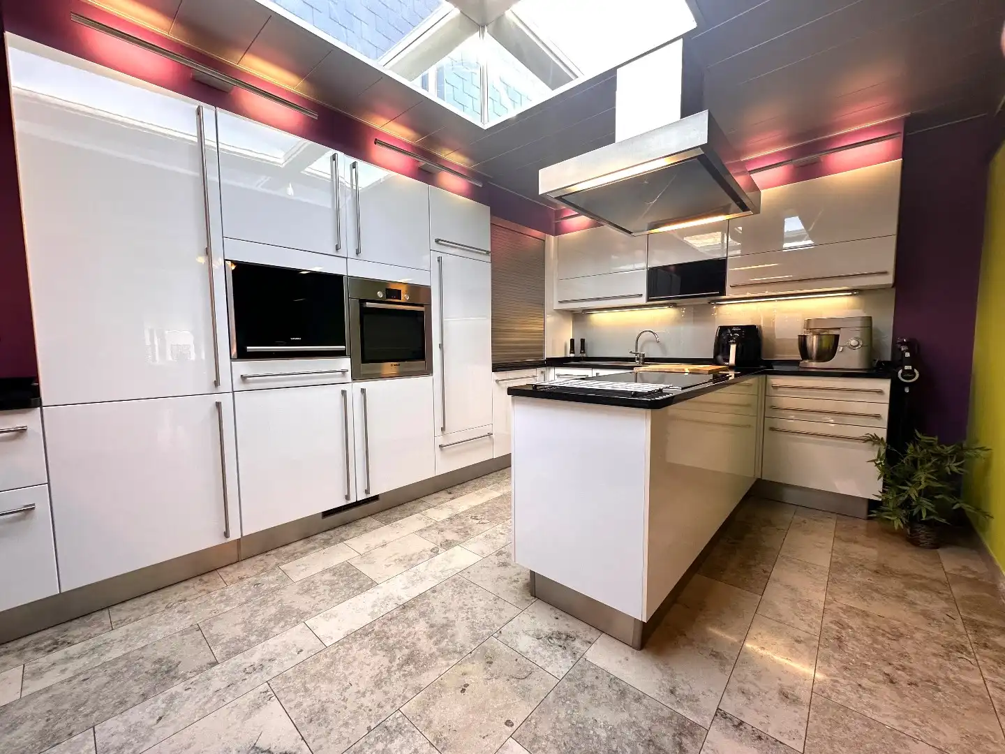 Verzorgde gezinswoning met uitzonderlijke garage op een ruim perceel in Zichen-Zussen-Bolder (Riemst) foto 8