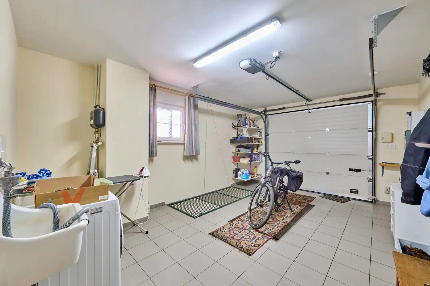 Charmante landelijk gelegen eengezinswoning volledig onderkeldert en ruime vrijstaande garage foto 10