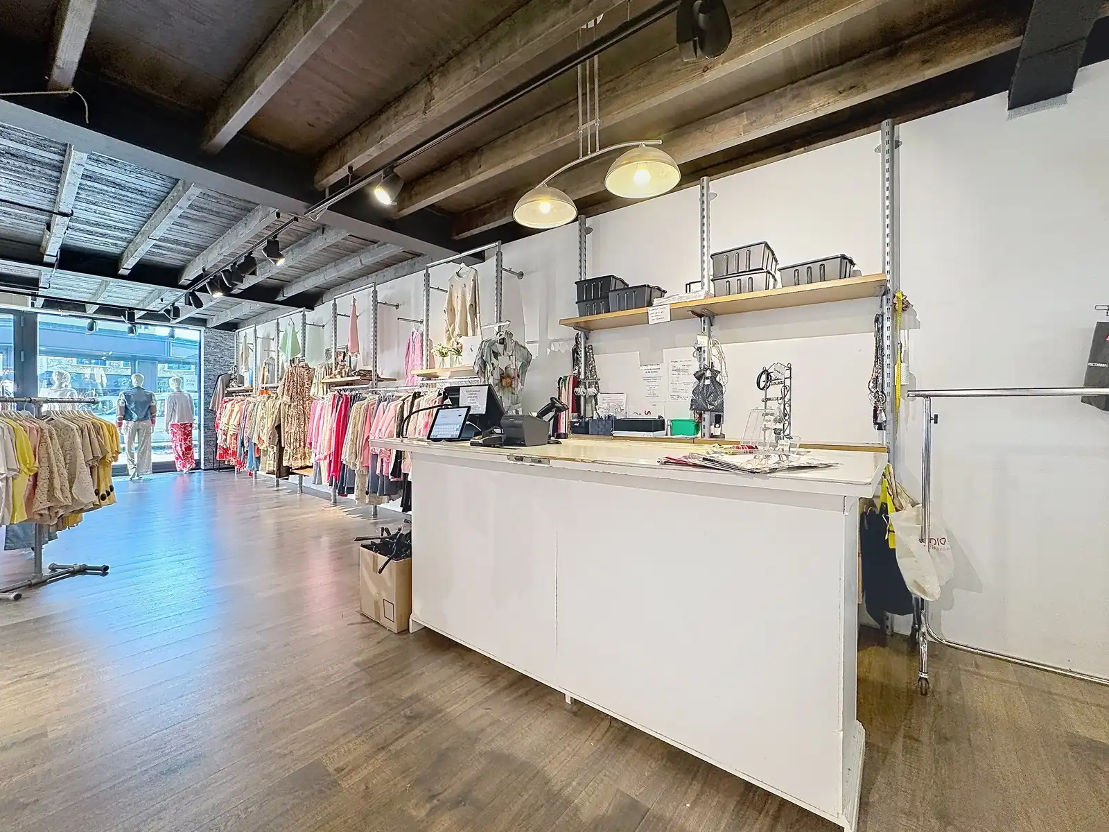 Commercieel gelegen handelspand op TOPligging te Sluis! foto 9