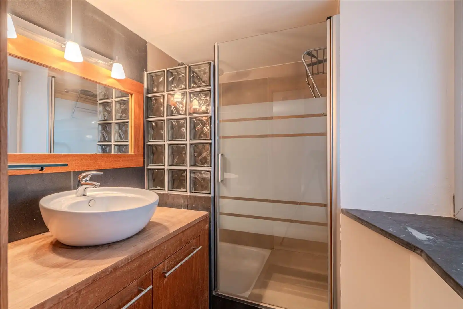 Instapklaar Duplexappartement in Centrum Middelkerk foto 24