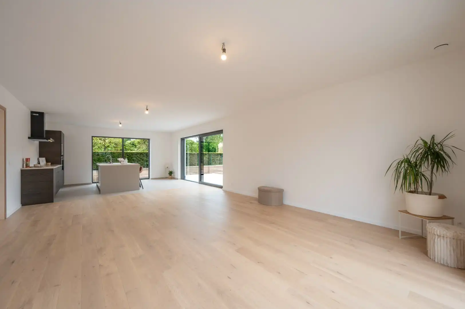 Wonen in alle rust, unieke koopkans midden het centrum in Sijsele (Damme). foto 7