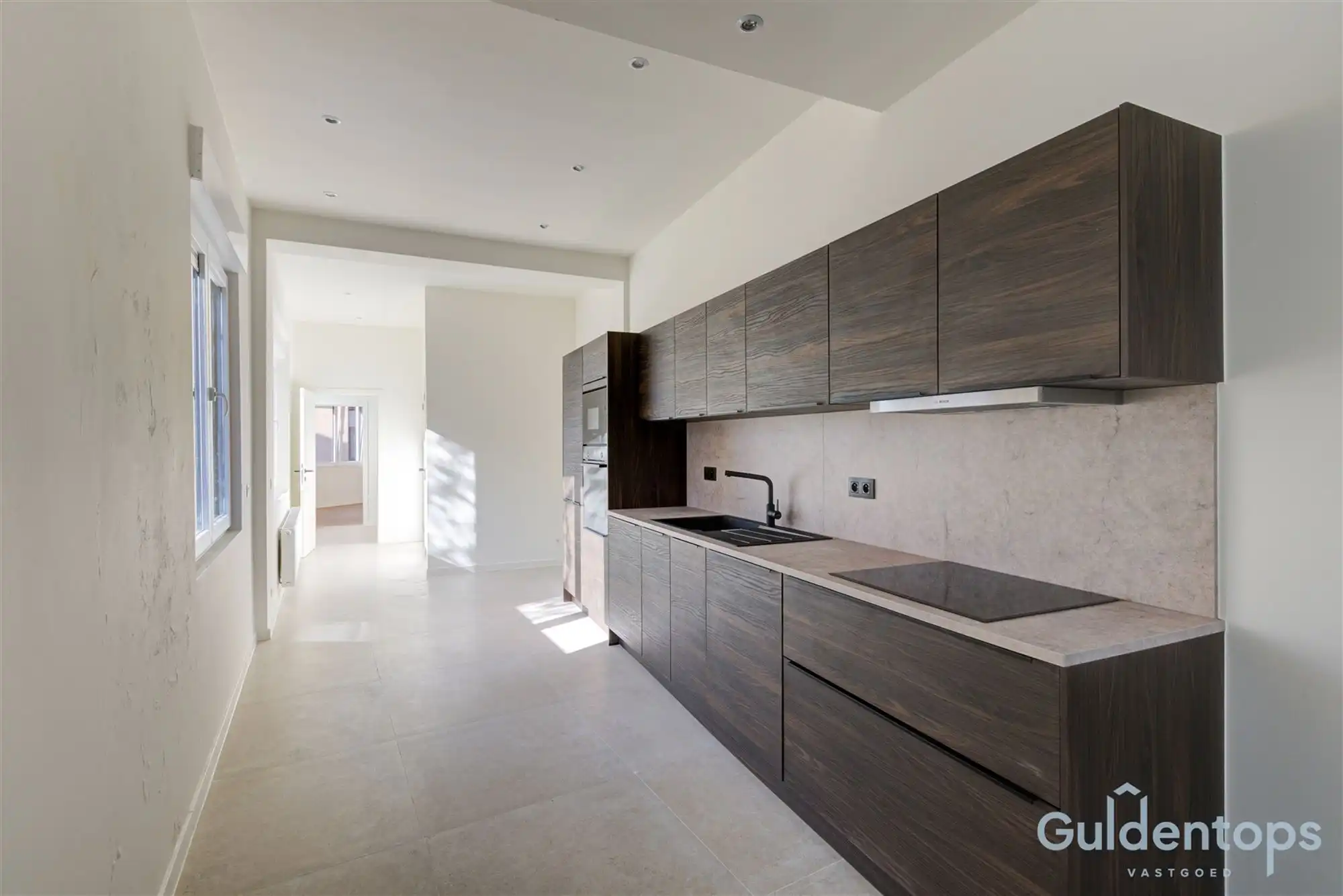 Instapklare vernieuwde woning  foto 17