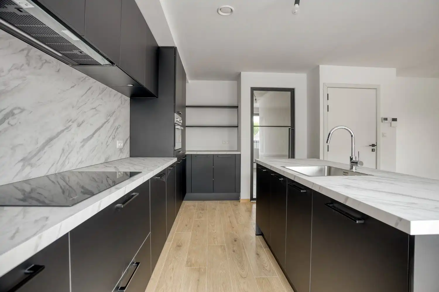 Ruime duplex met 3 slaapkamers foto 2