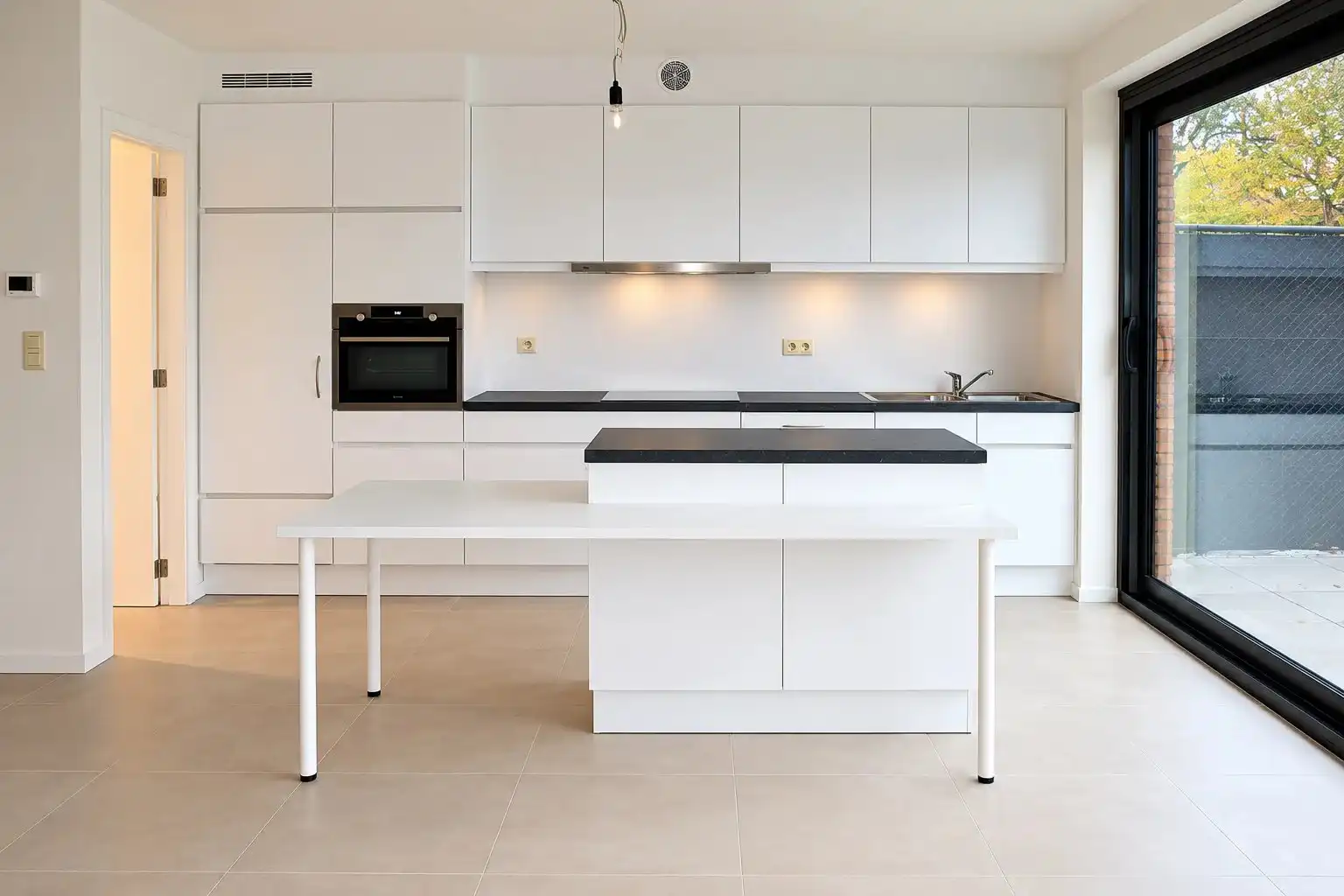 Prachtig en recent gelijkvloers appartement met 2 slaapkamers en ruim terras in Eksel! foto 4