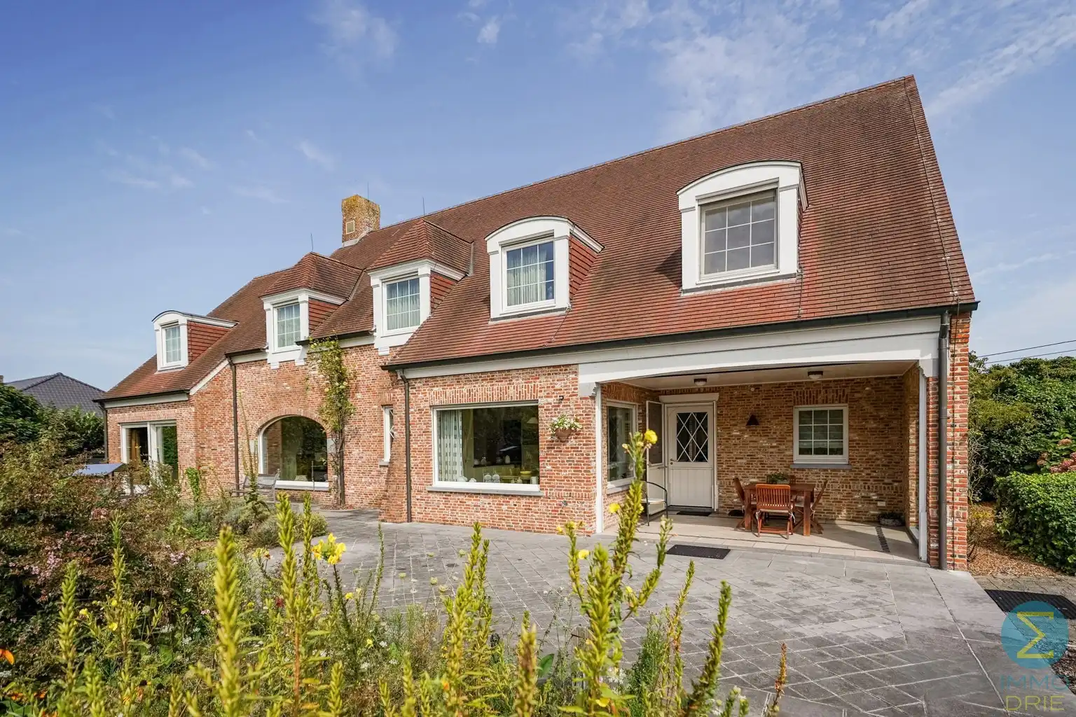 Exclusieve villa met bijgebouwen op 6.660m² grond foto 20