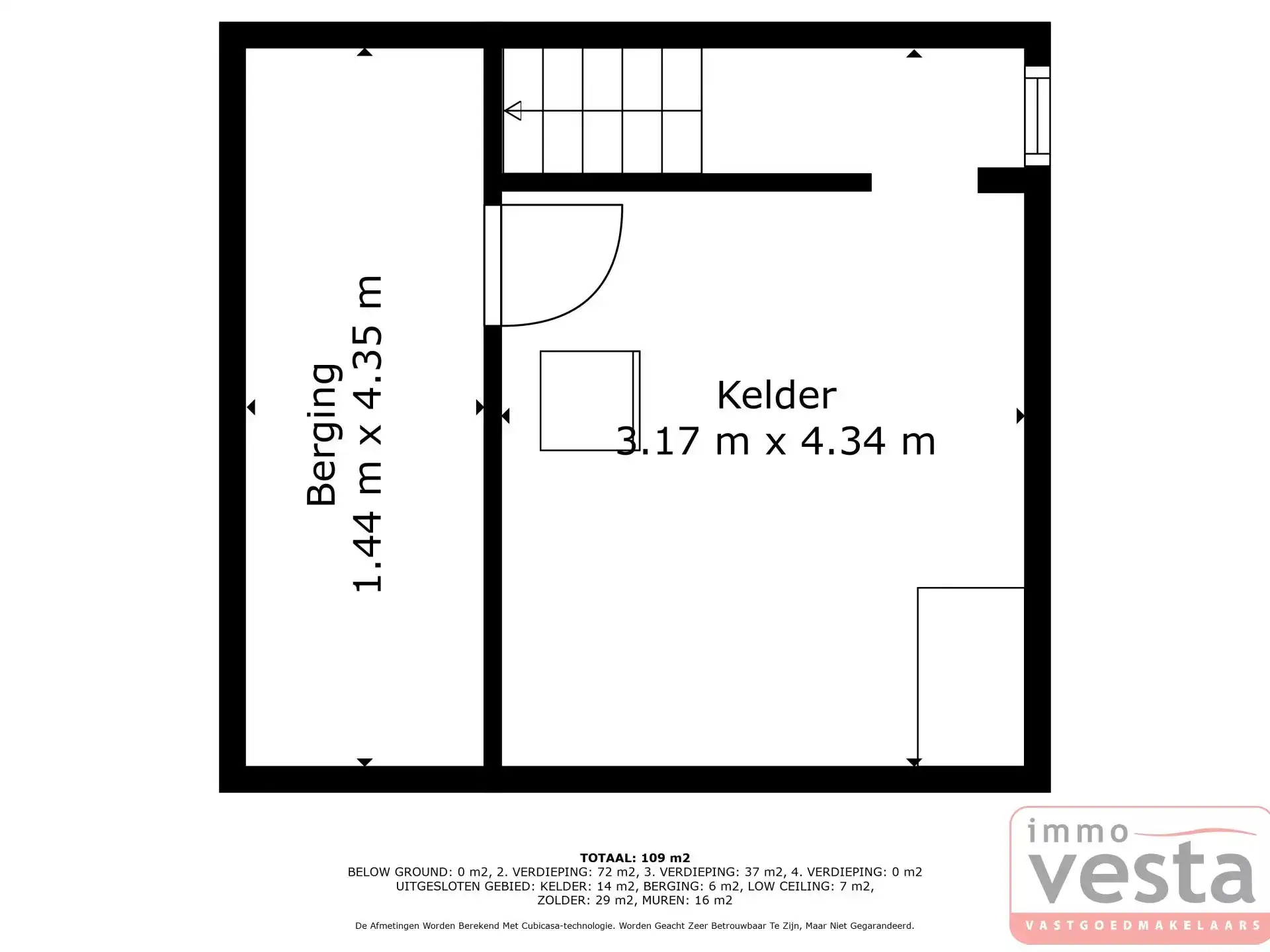Ruime, te renoveren stadswoning met grote tuin foto 23