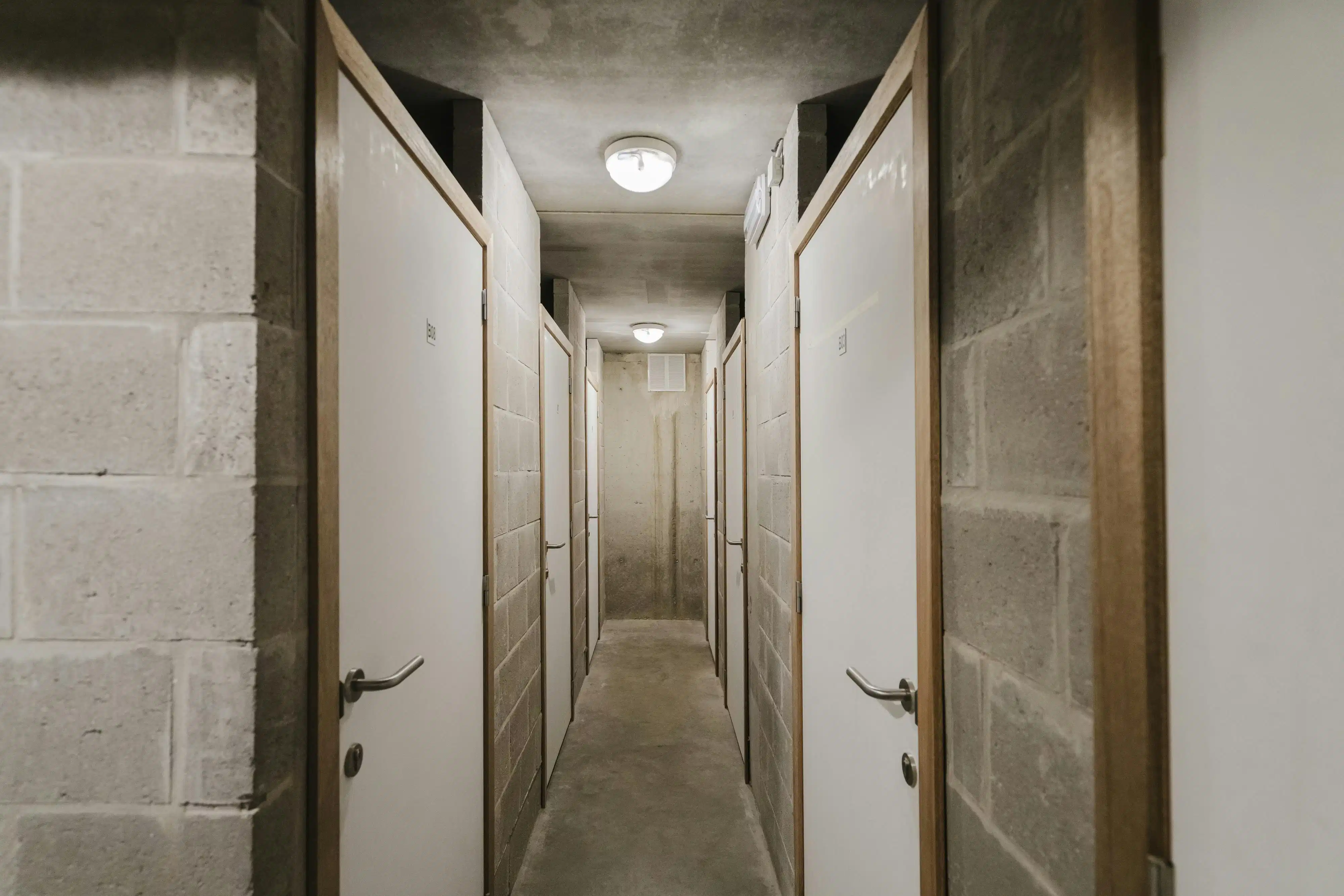 Lichtrijk 2-slaapkamerappartement te koop Harelbeke foto 12