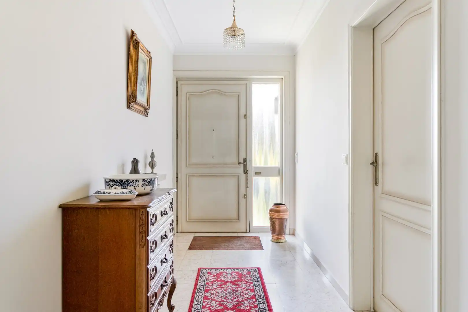 Mooi, uiterst lichtrijk appartement in het hart van Wevelgem! foto 2