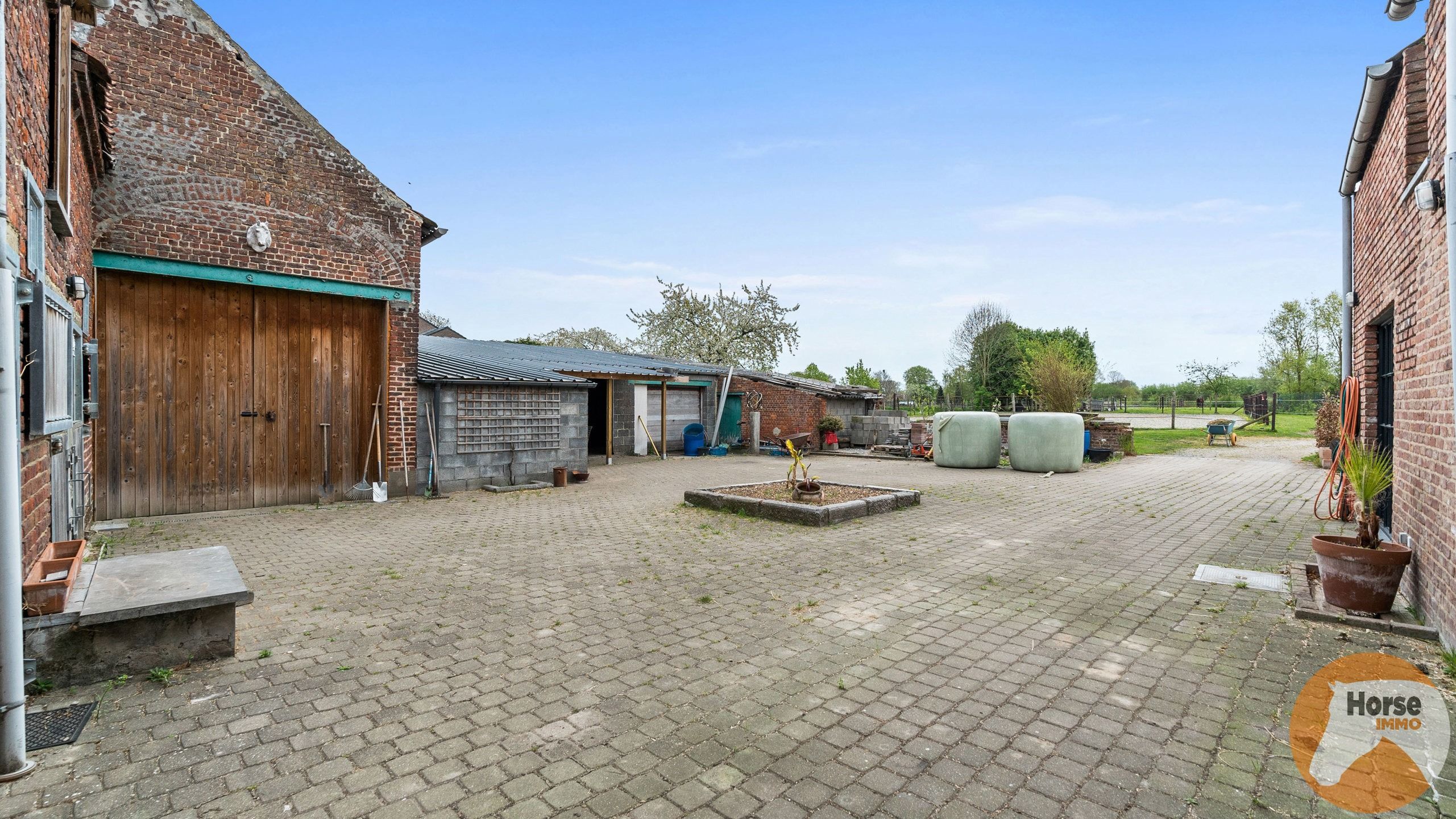  MERCHTEM - Deels gerenoveerde hoeve met stallen op 3,5Ha foto 33